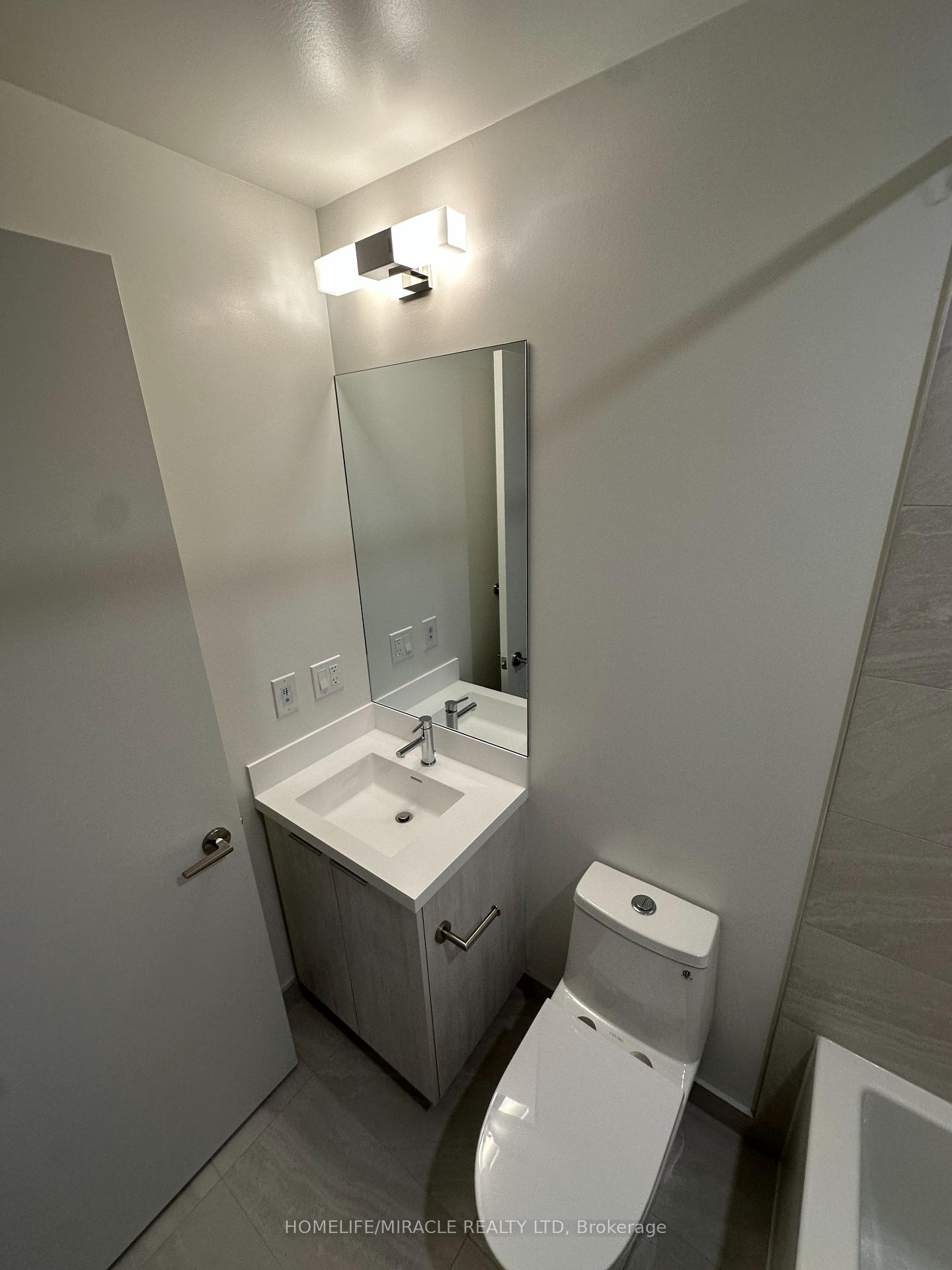 Photo 7 of Unit 2302, 400 King Street, Toronto, Waterfront Communities — HOMEH