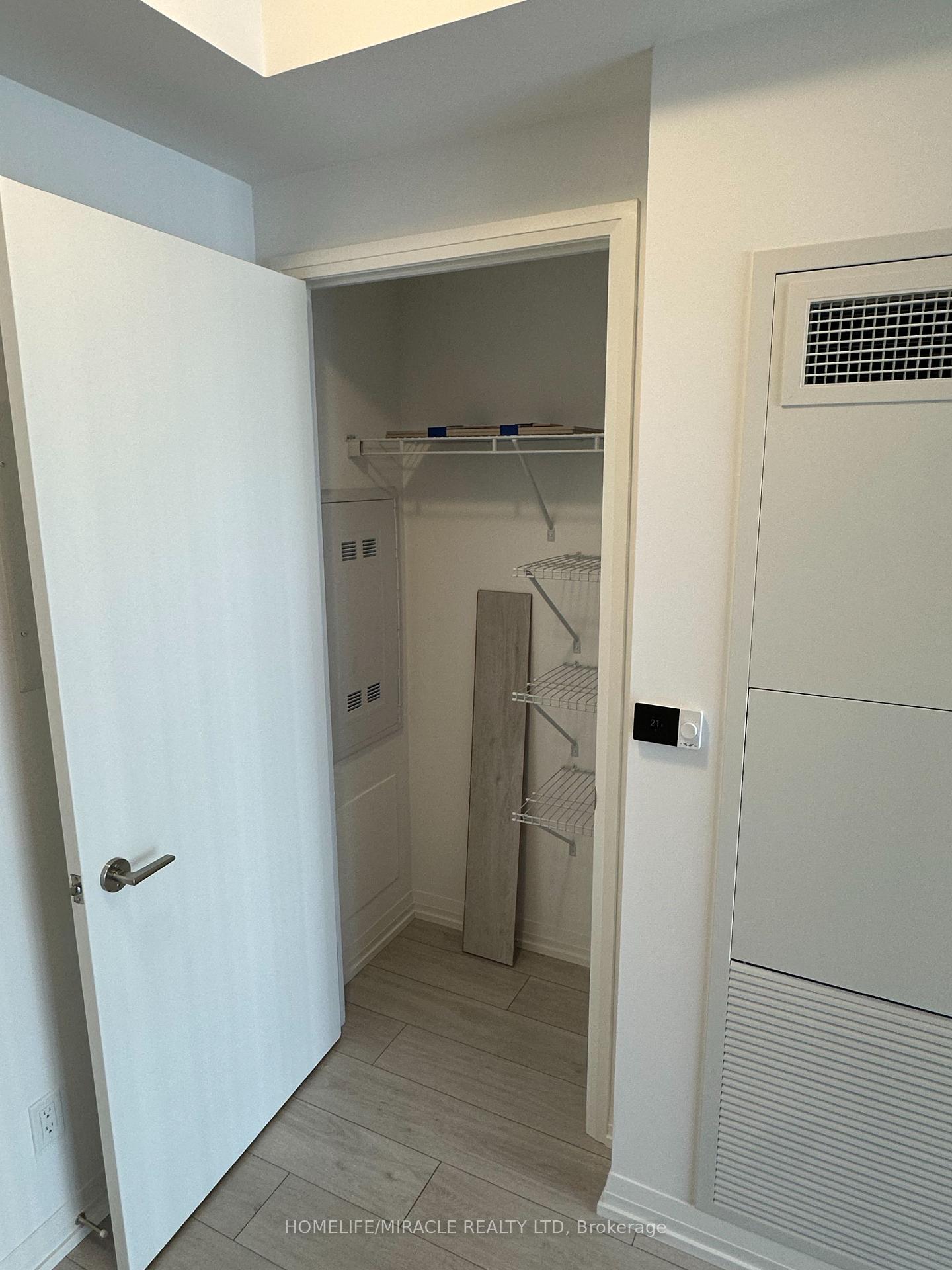Photo 13 of Unit 2302, 400 King Street, Toronto, Waterfront Communities — HOMEH