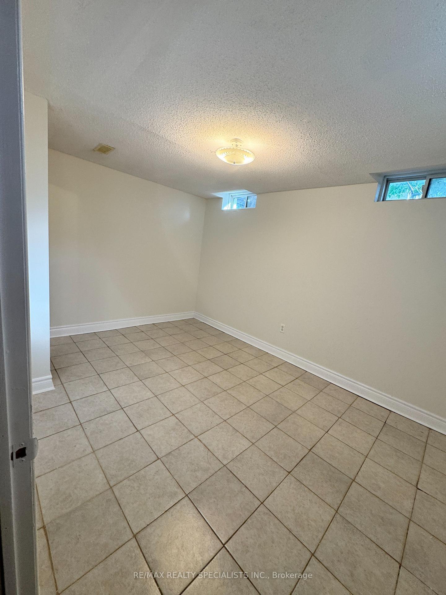 Front of Unit BSMT, 5834 Raftsman Cove