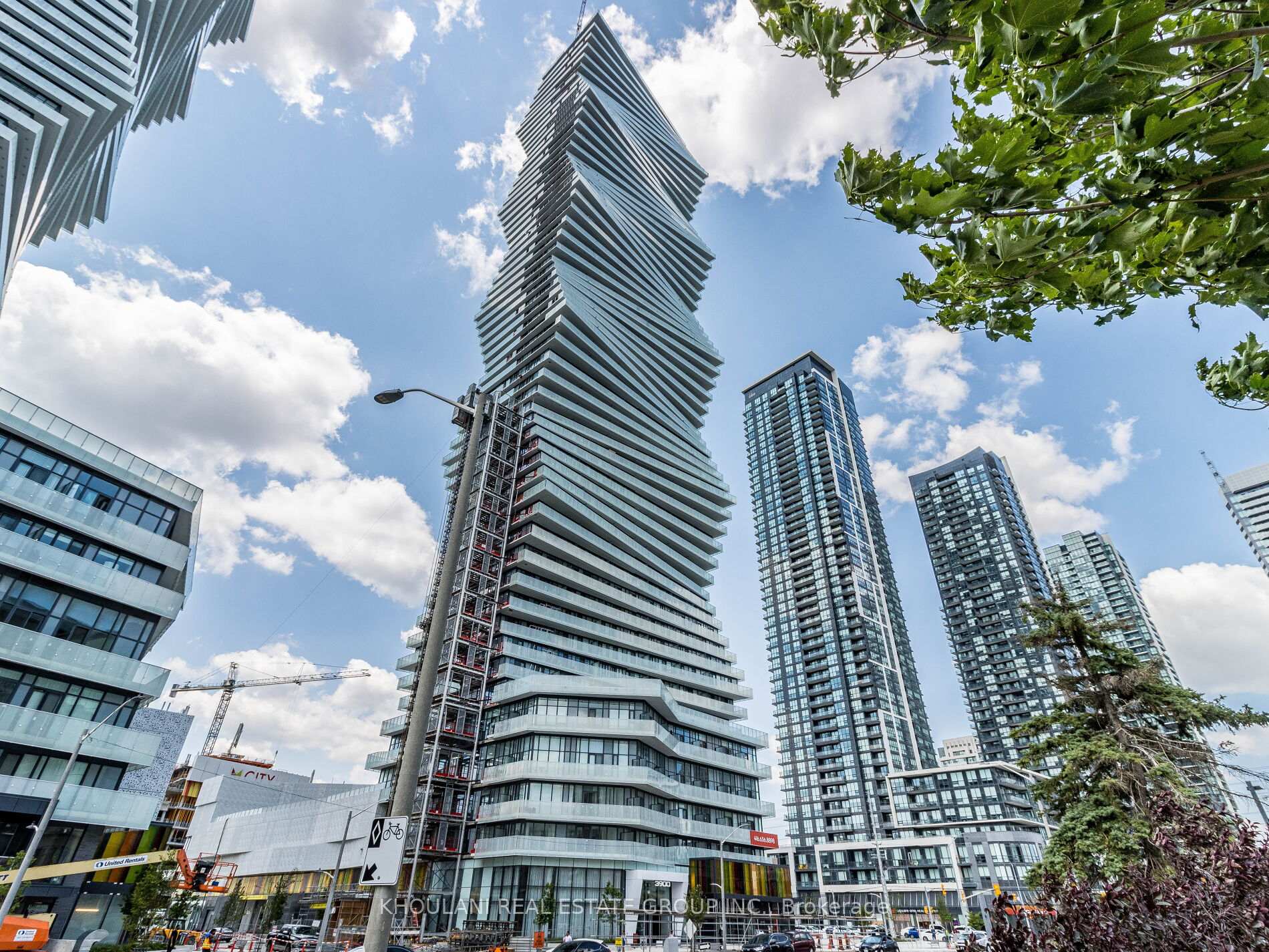 Photo 1 of Unit 2212, 3900 Confederation Parkway, Mississauga, City Centre — HOMEH