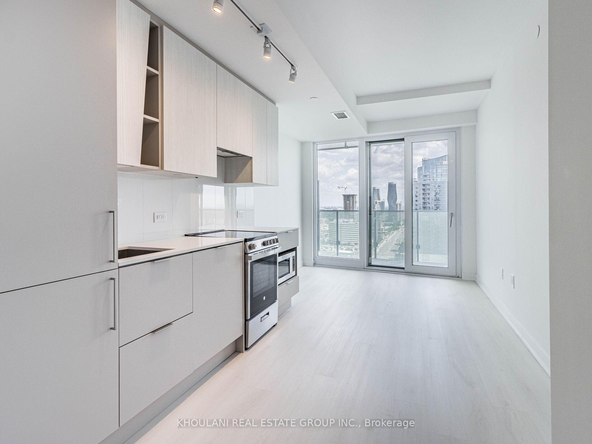 Photo 9 of Unit 2212, 3900 Confederation Parkway, Mississauga, City Centre — HOMEH
