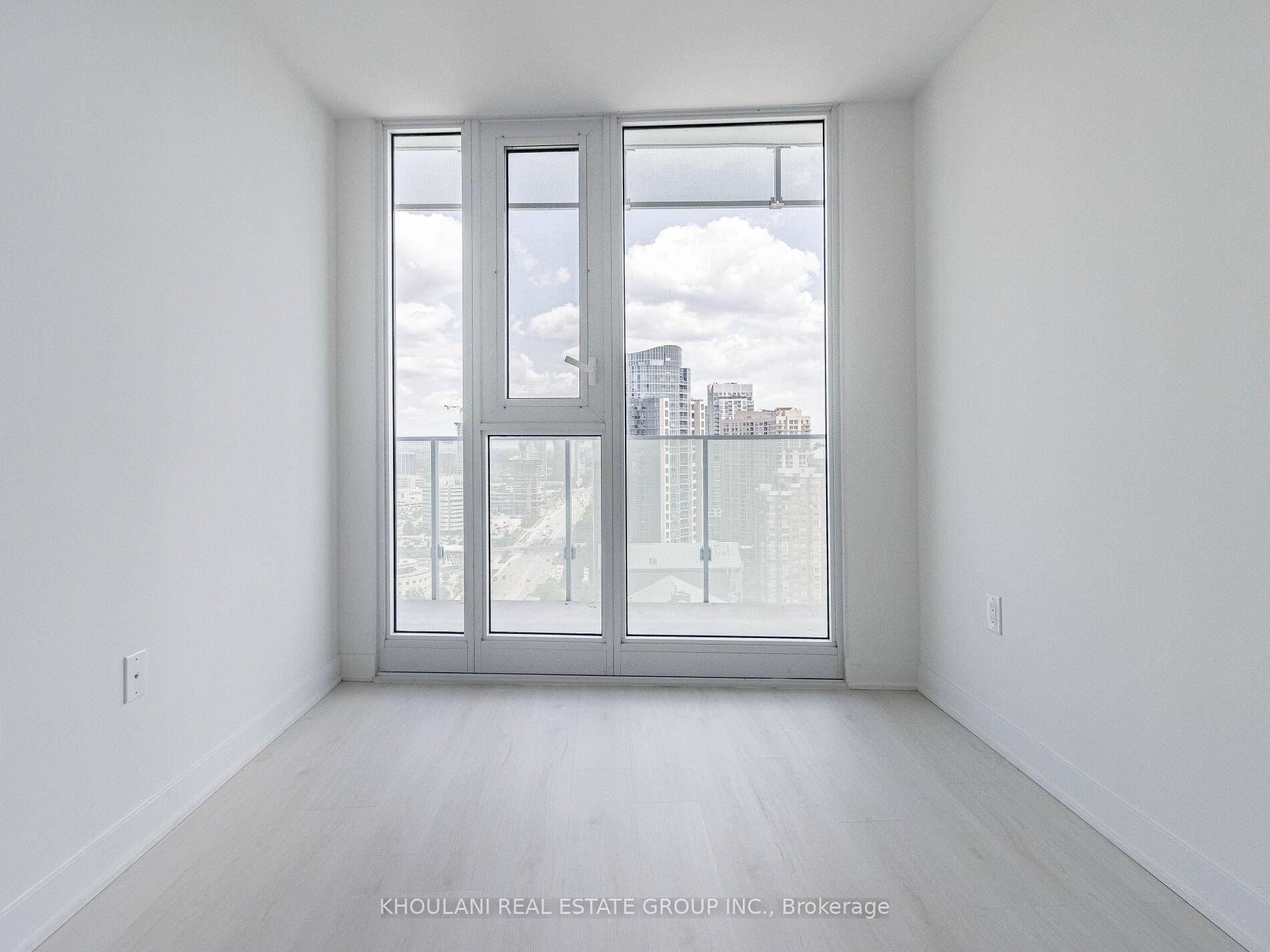Photo 19 of Unit 2212, 3900 Confederation Parkway, Mississauga, City Centre — HOMEH