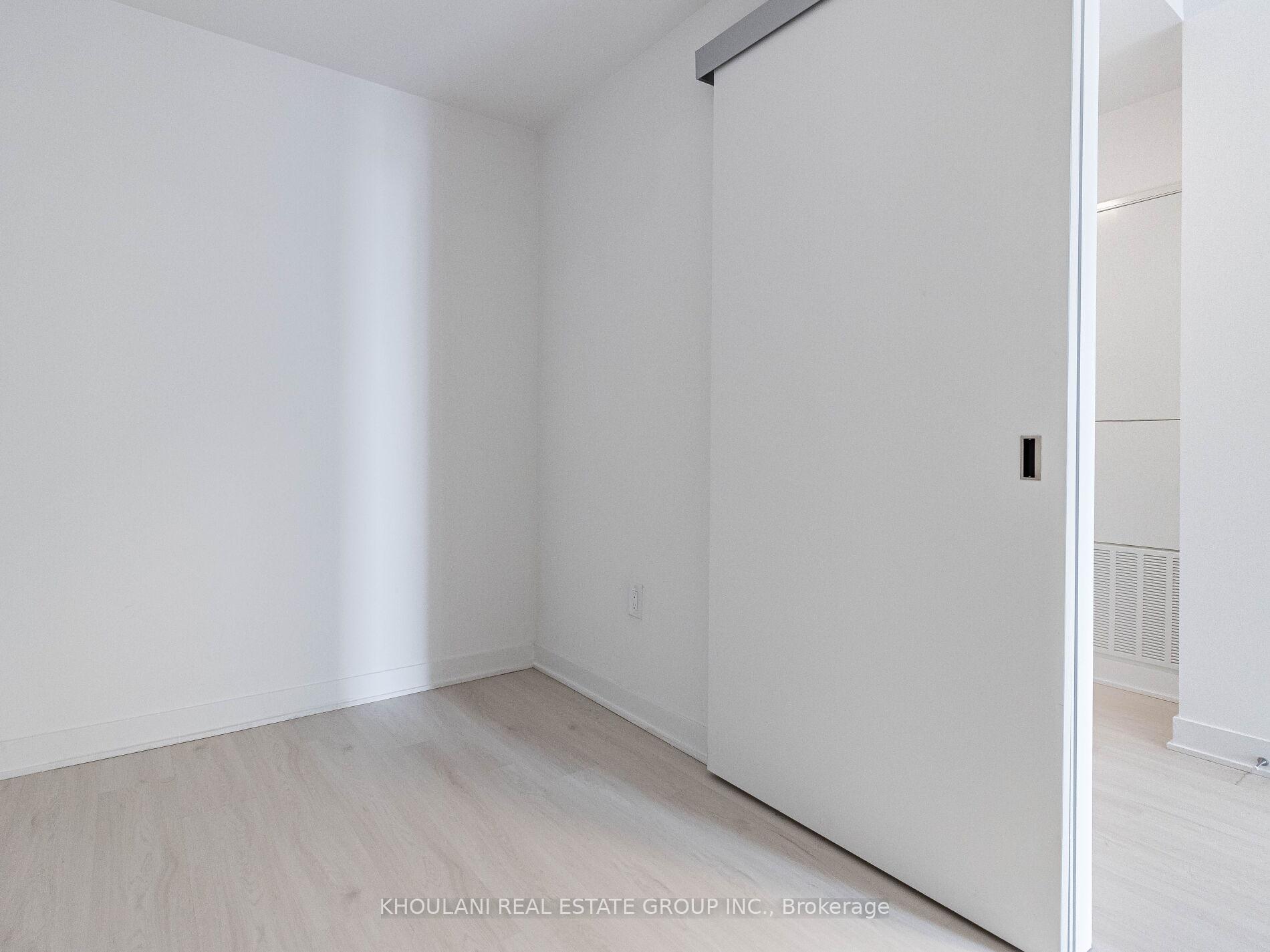 Photo 28 of Unit 2212, 3900 Confederation Parkway, Mississauga, City Centre — HOMEH