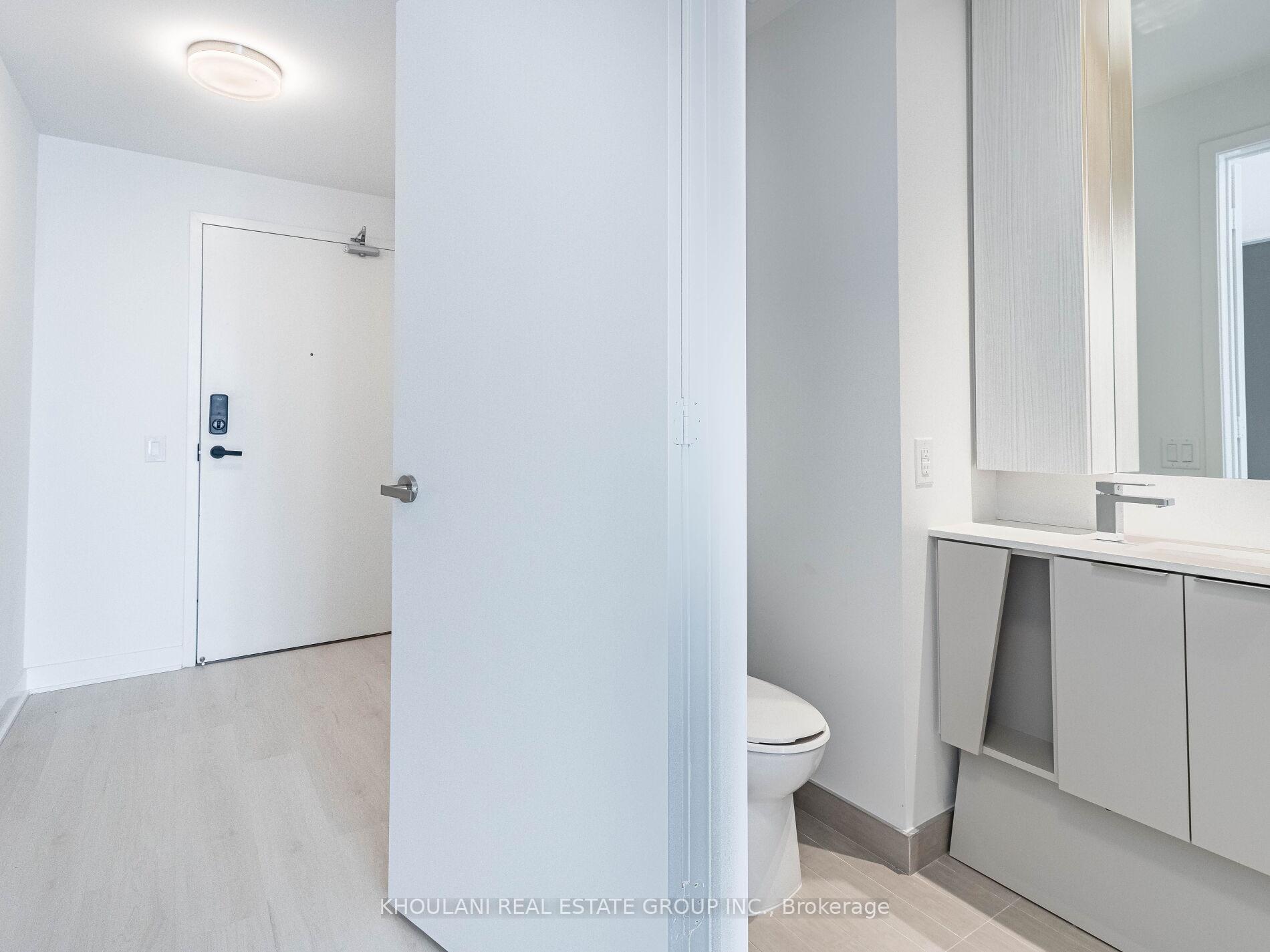 Photo 29 of Unit 2212, 3900 Confederation Parkway, Mississauga, City Centre — HOMEH