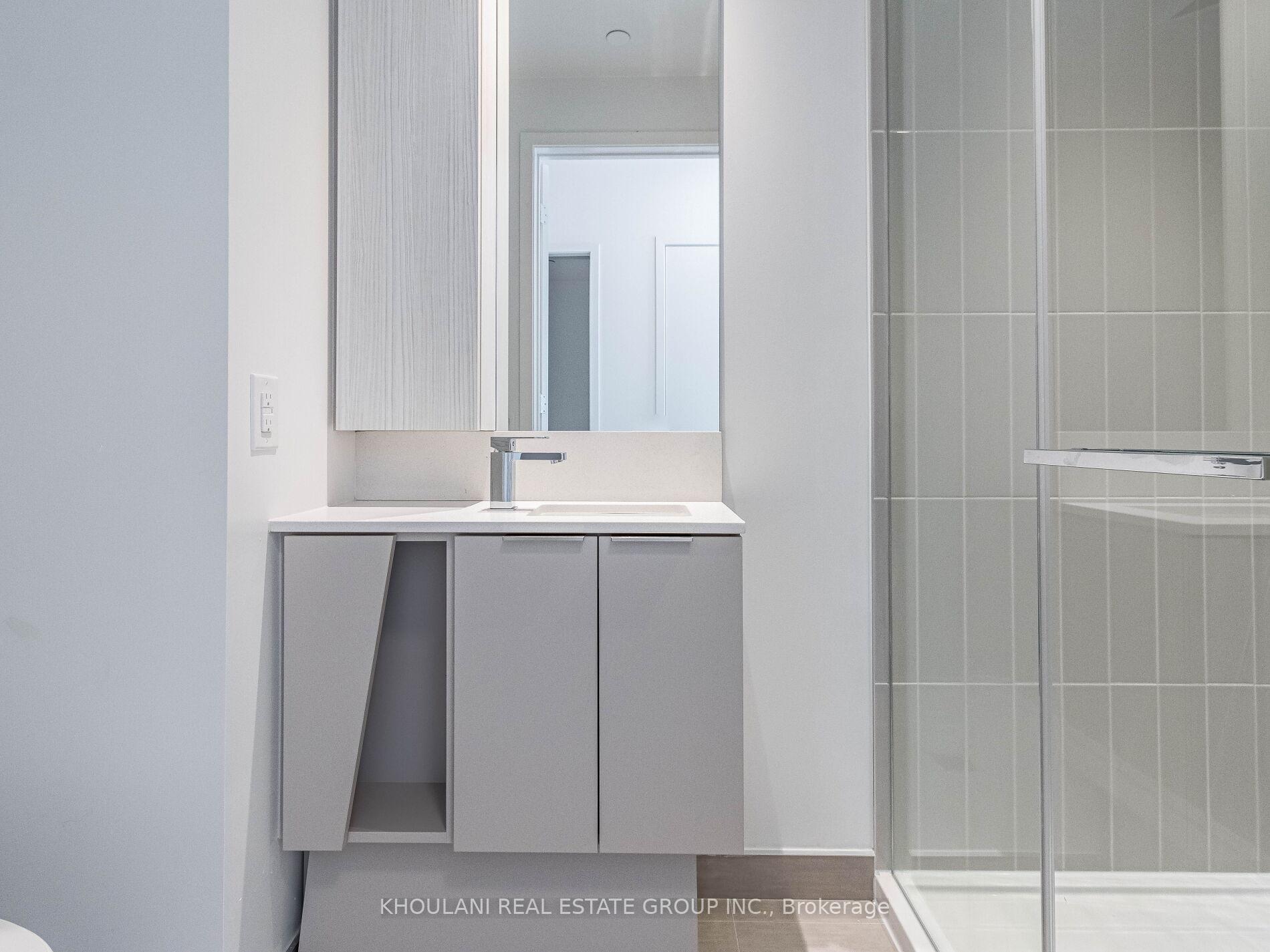 Photo 30 of Unit 2212, 3900 Confederation Parkway, Mississauga, City Centre — HOMEH