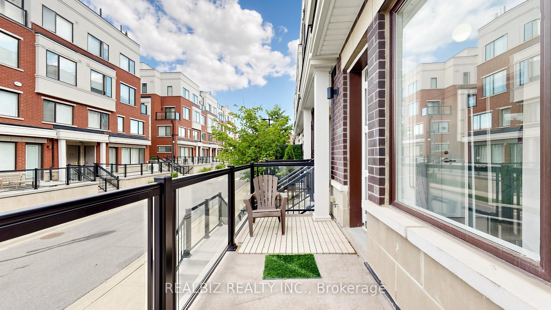 Photo 6 of Unit 77, 400 Alex Gardner Circle, Aurora, Aurora Village — HOMEH