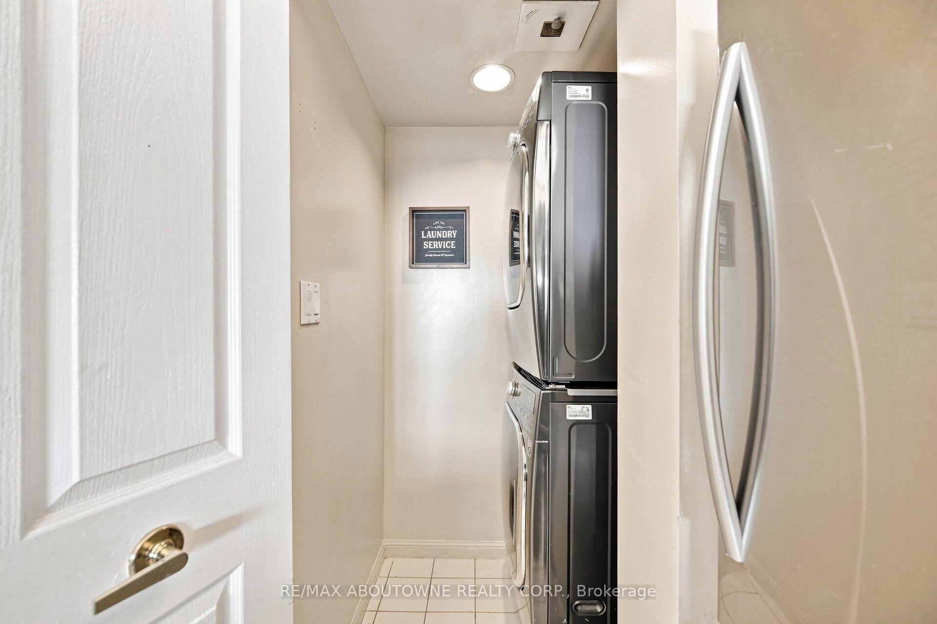 Photo 11 of Unit 705, 88 Corporate Drive, Scarborough, Woburn — HOMEH