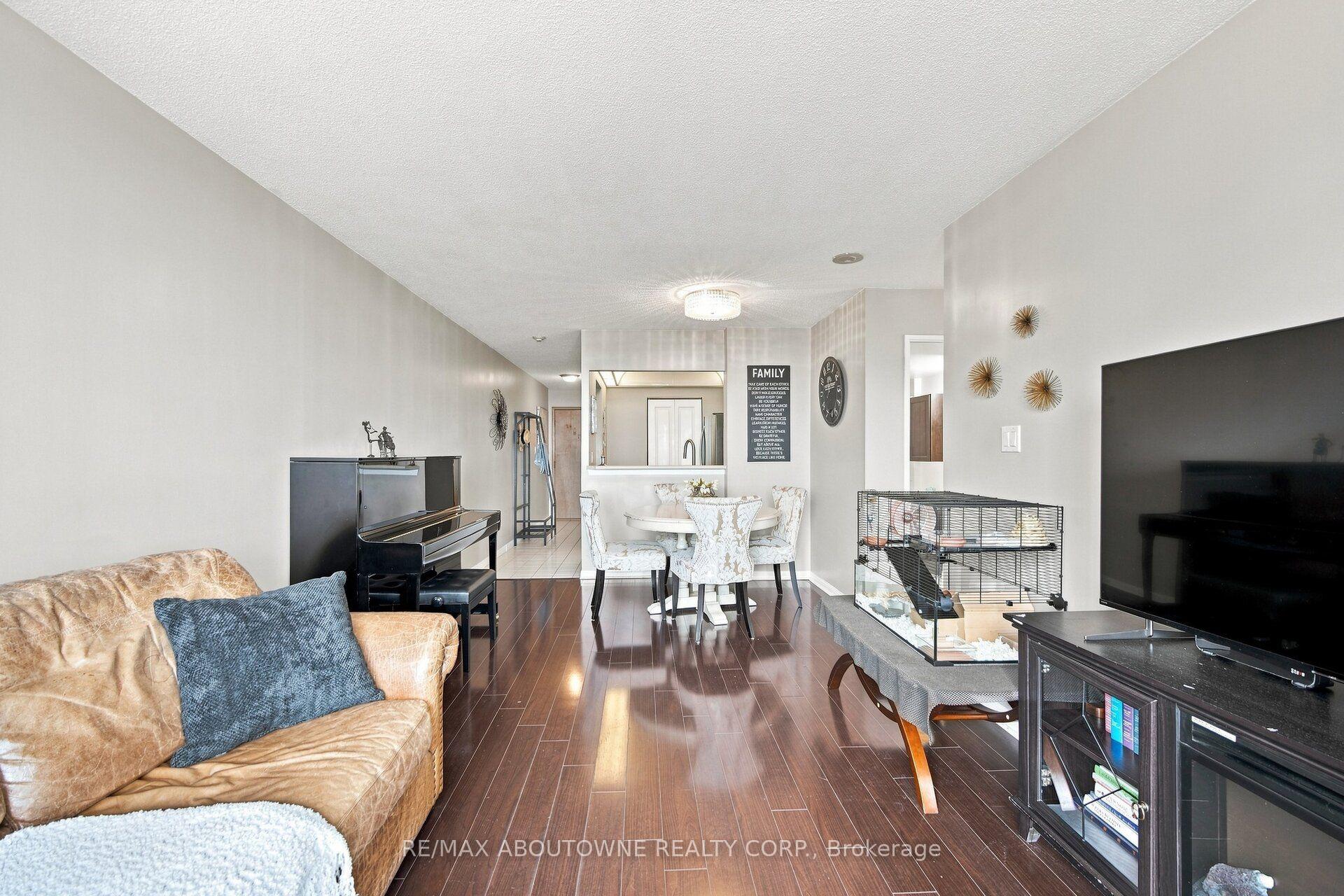 Photo 16 of Unit 705, 88 Corporate Drive, Scarborough, Woburn — HOMEH