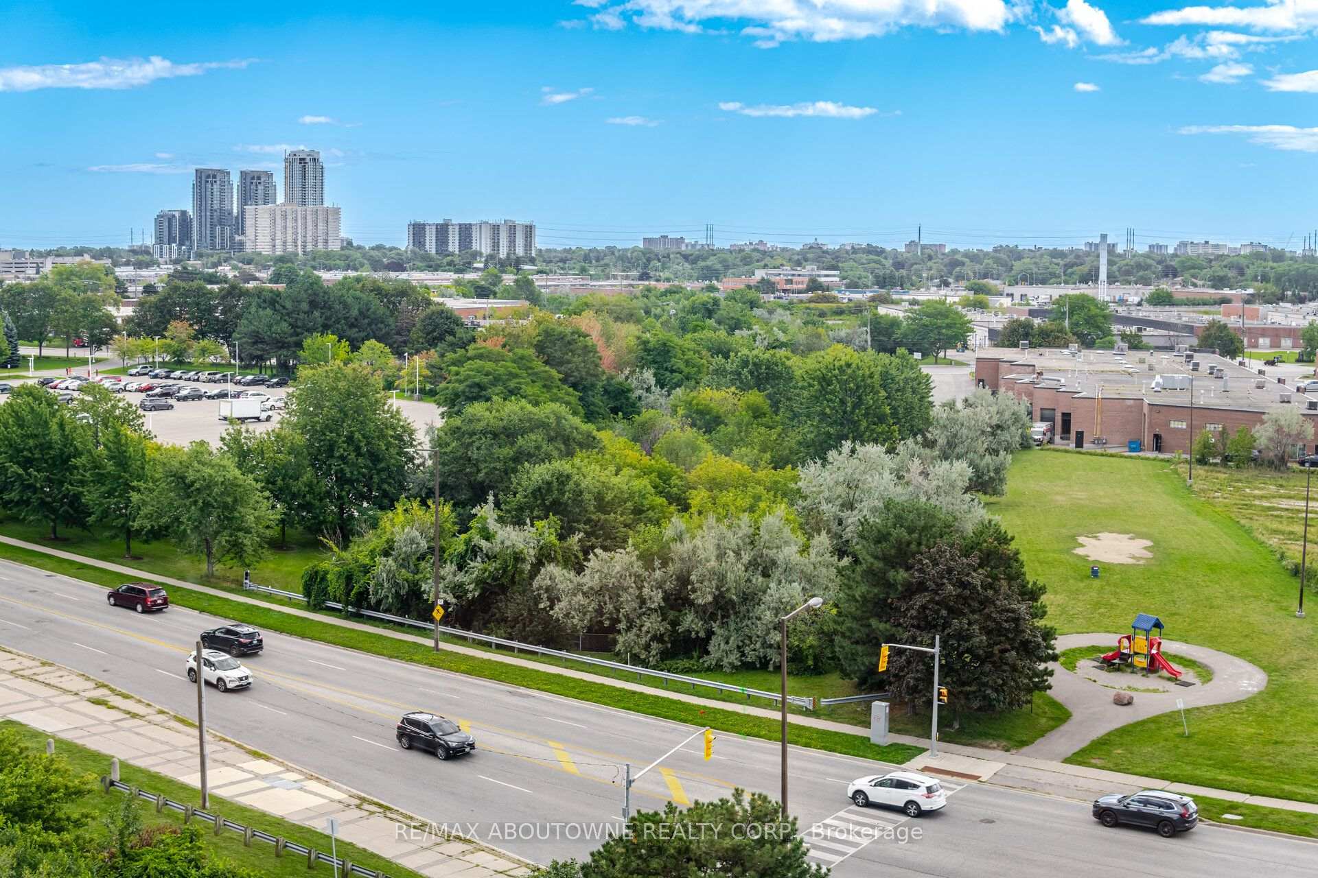 Photo 26 of Unit 705, 88 Corporate Drive, Scarborough, Woburn — HOMEH