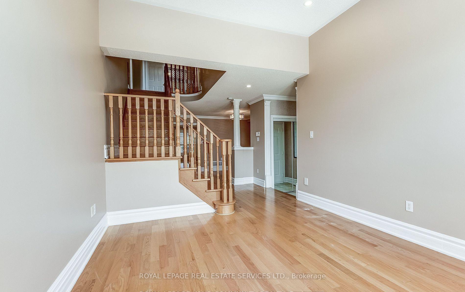 Photo 9 of 3285 McDowell Drive, Mississauga, Churchill Meadows — HOMEH
