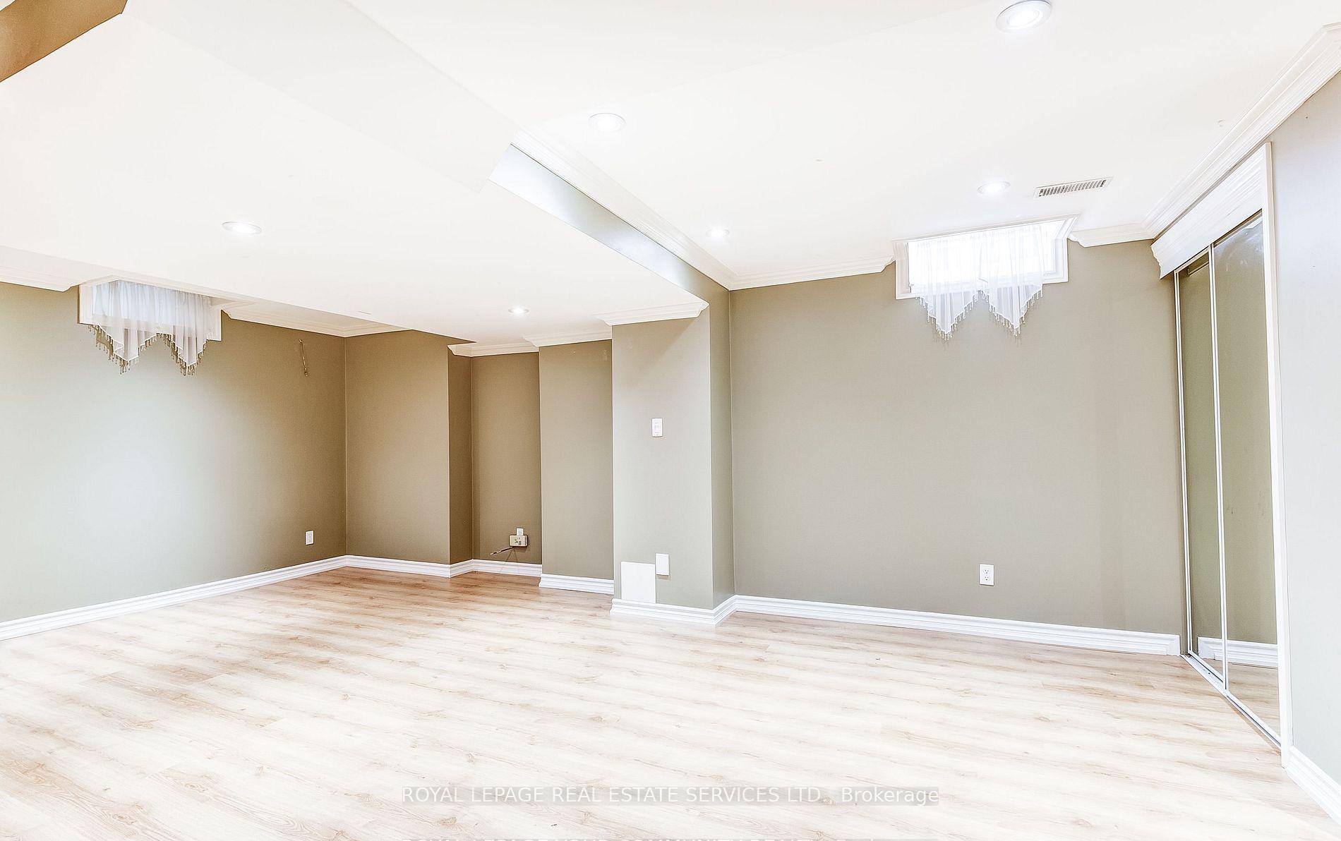 Photo 34 of 3285 McDowell Drive, Mississauga, Churchill Meadows — HOMEH