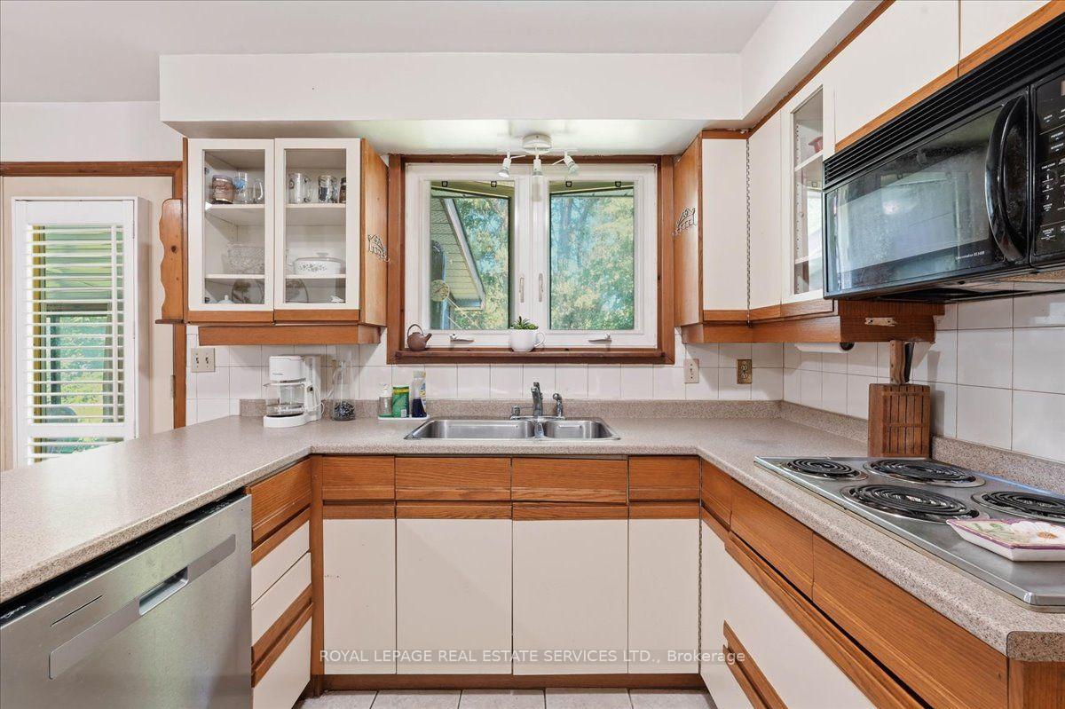 Photo 10 of 143 County Rd 28, Prince Edward County, Ameliasburg Ward — HOMEH