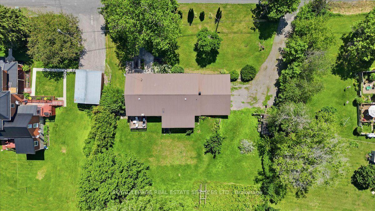 Photo 33 of 143 County Rd 28, Prince Edward County, Ameliasburg Ward — HOMEH