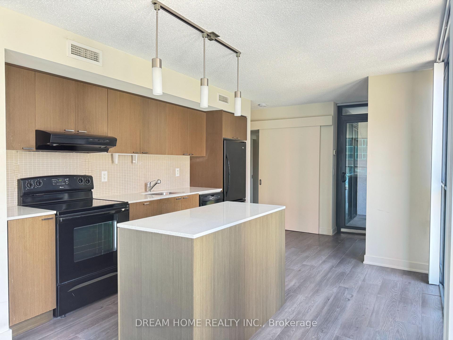 Photo 9 of Unit 608, 110 Charles Street E, Toronto, Church-Yonge Corridor — HOMEH