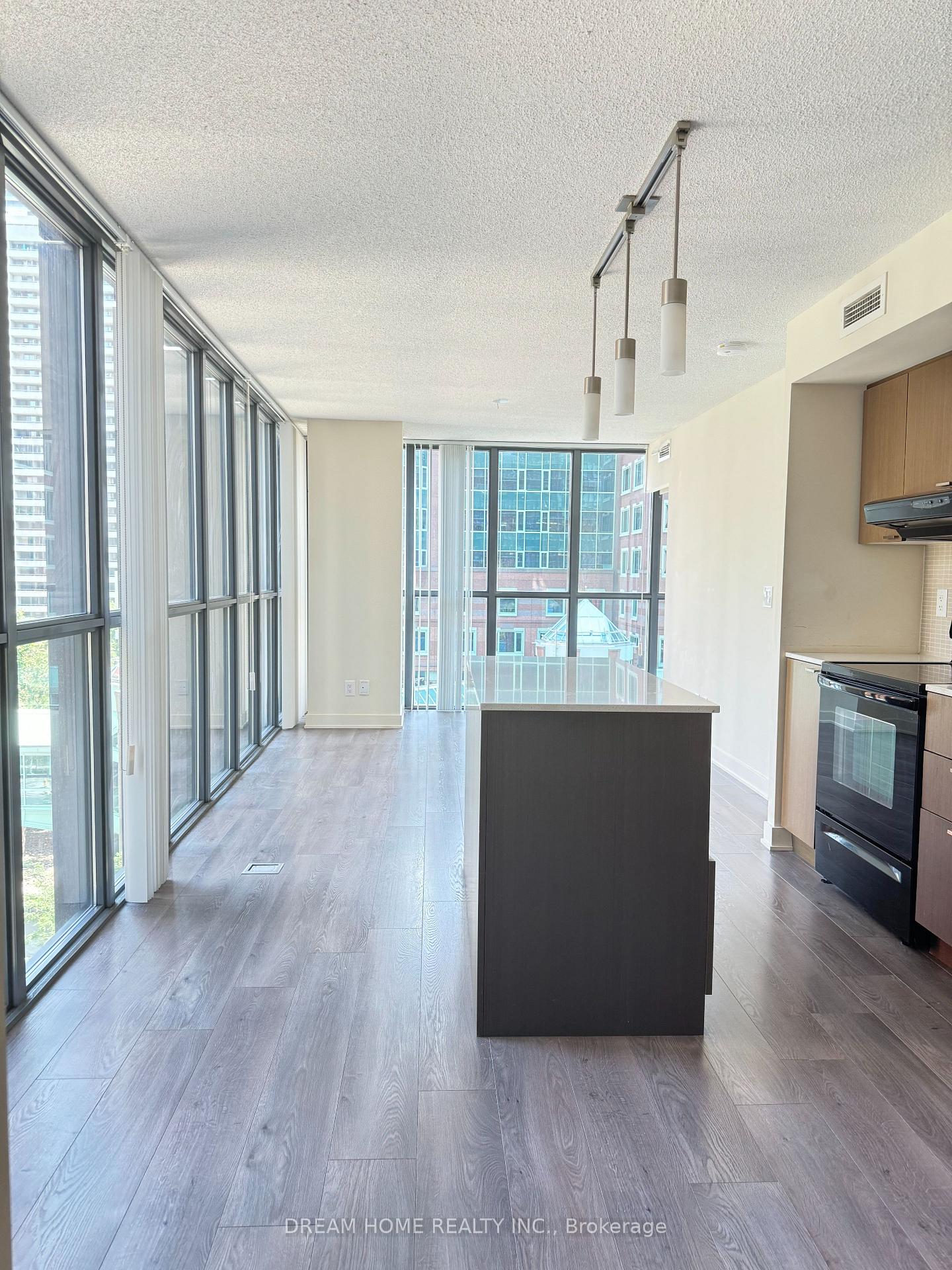Photo 13 of Unit 608, 110 Charles Street E, Toronto, Church-Yonge Corridor — HOMEH