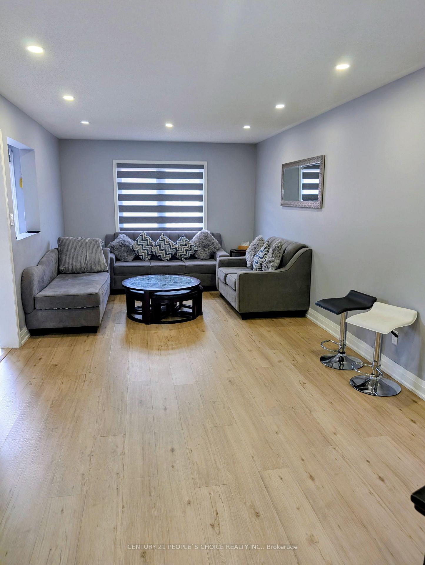 Photo 2 of 7 Amazon Court, Brampton, Sandringham-Wellington — HOMEH