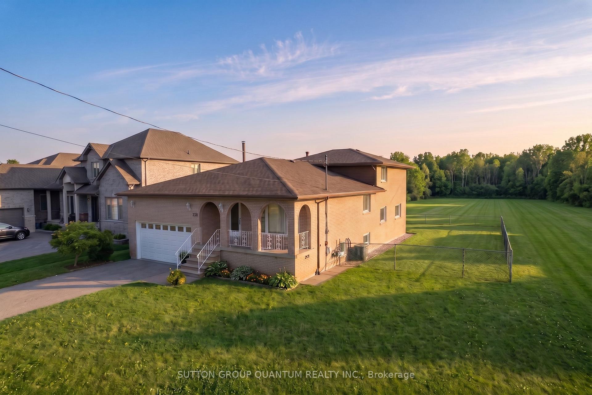 Photo 4 of 129 Margaret Avenue, Hamilton, Stoney Creek — HOMEH