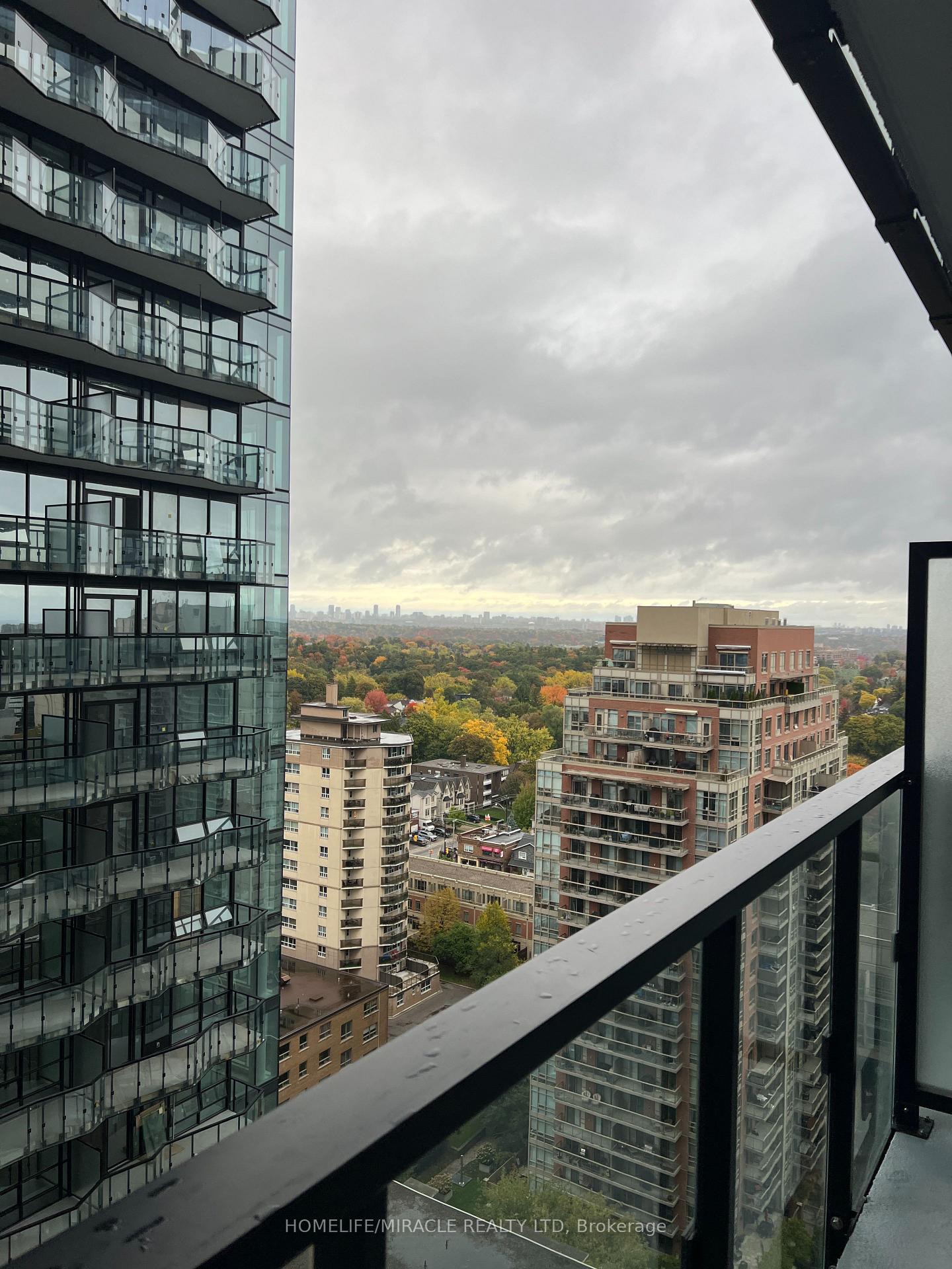 Photo 14 of Unit 1706, 110 Broadway Avenue, Toronto, Mount Pleasant West — HOMEH