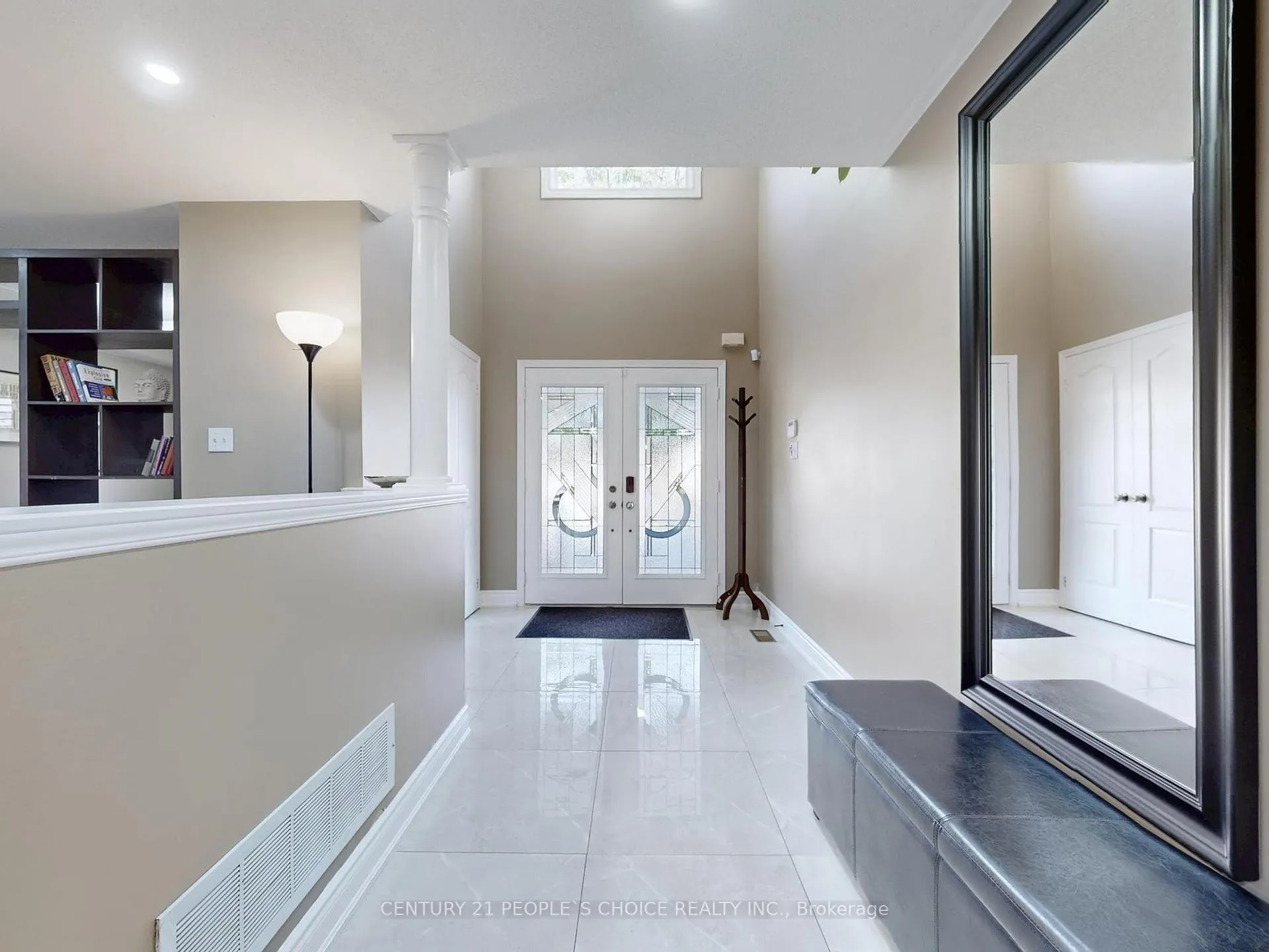 Photo 4 of 230 Edenbrook Hill Drive, Brampton, Fletcher's Meadow — HOMEH