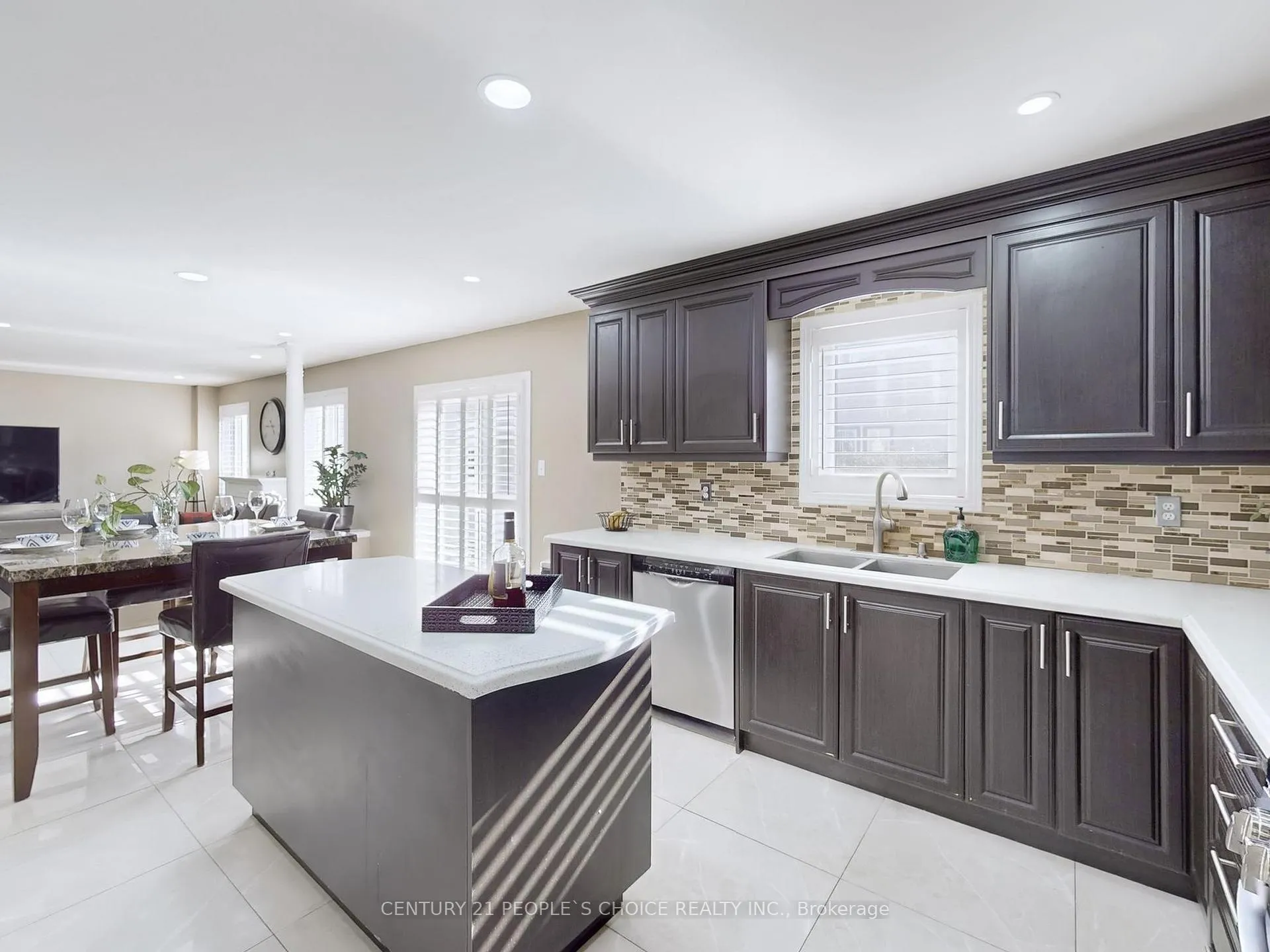 Photo 20 of 230 Edenbrook Hill Drive, Brampton, Fletcher's Meadow — HOMEH