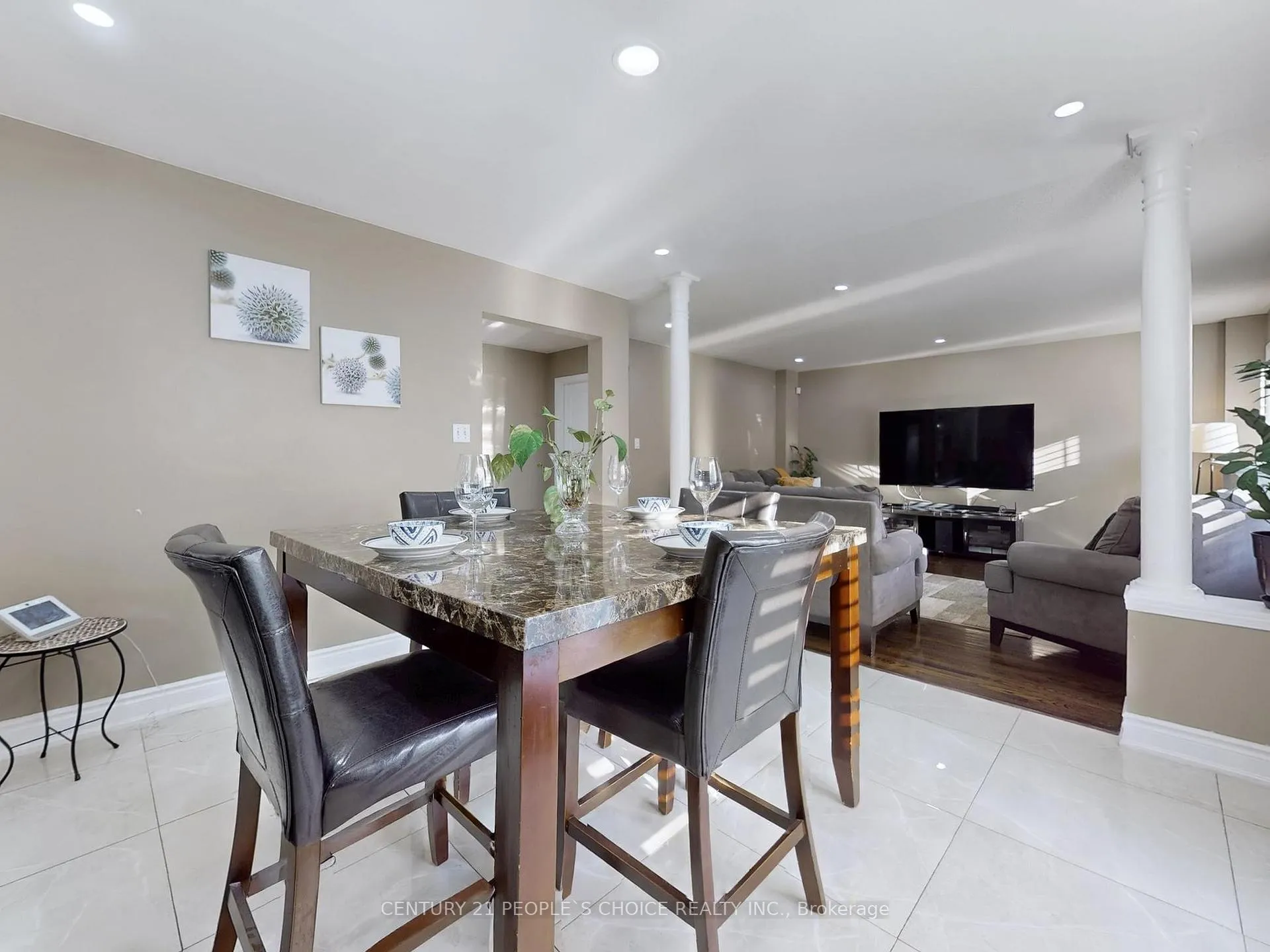 Photo 23 of 230 Edenbrook Hill Drive, Brampton, Fletcher's Meadow — HOMEH