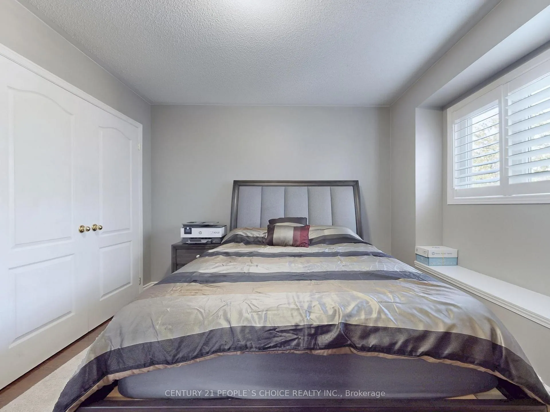 Photo 34 of 230 Edenbrook Hill Drive, Brampton, Fletcher's Meadow — HOMEH