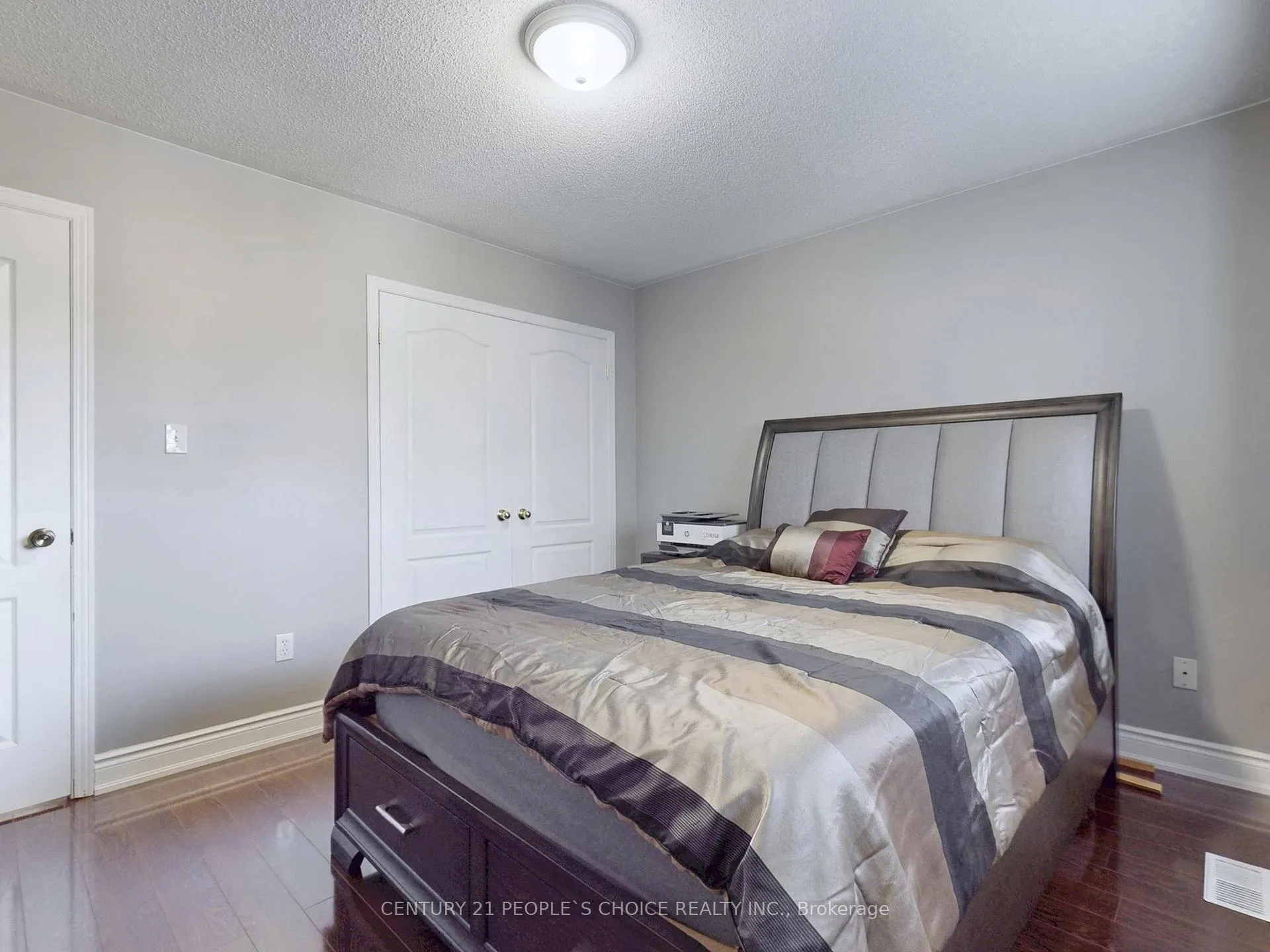 Photo 35 of 230 Edenbrook Hill Drive, Brampton, Fletcher's Meadow — HOMEH