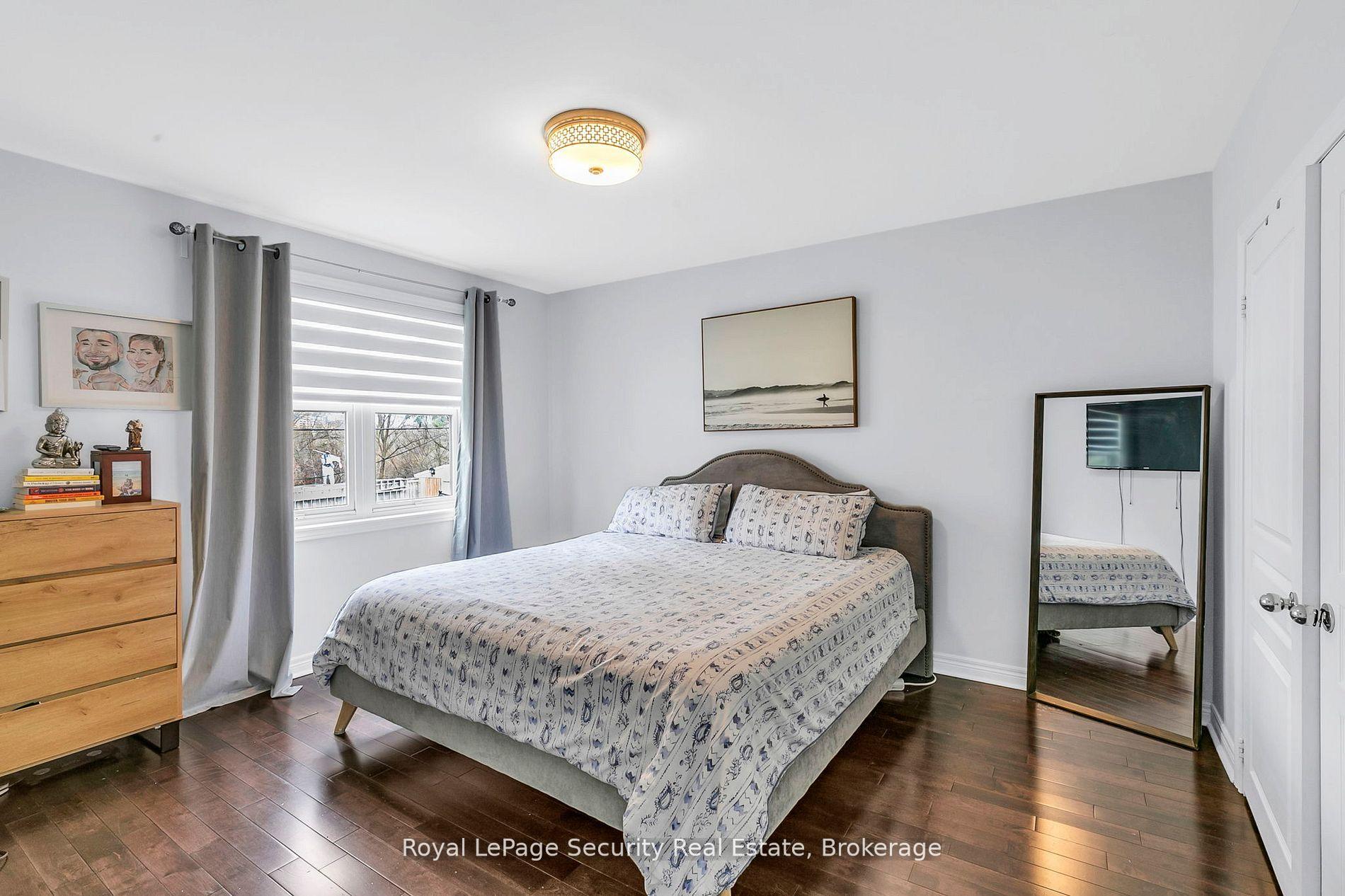 Photo 14 of 251 Thistle Down Boulevard, Etobicoke, Thistletown-Beaumonde Heights — HOMEH