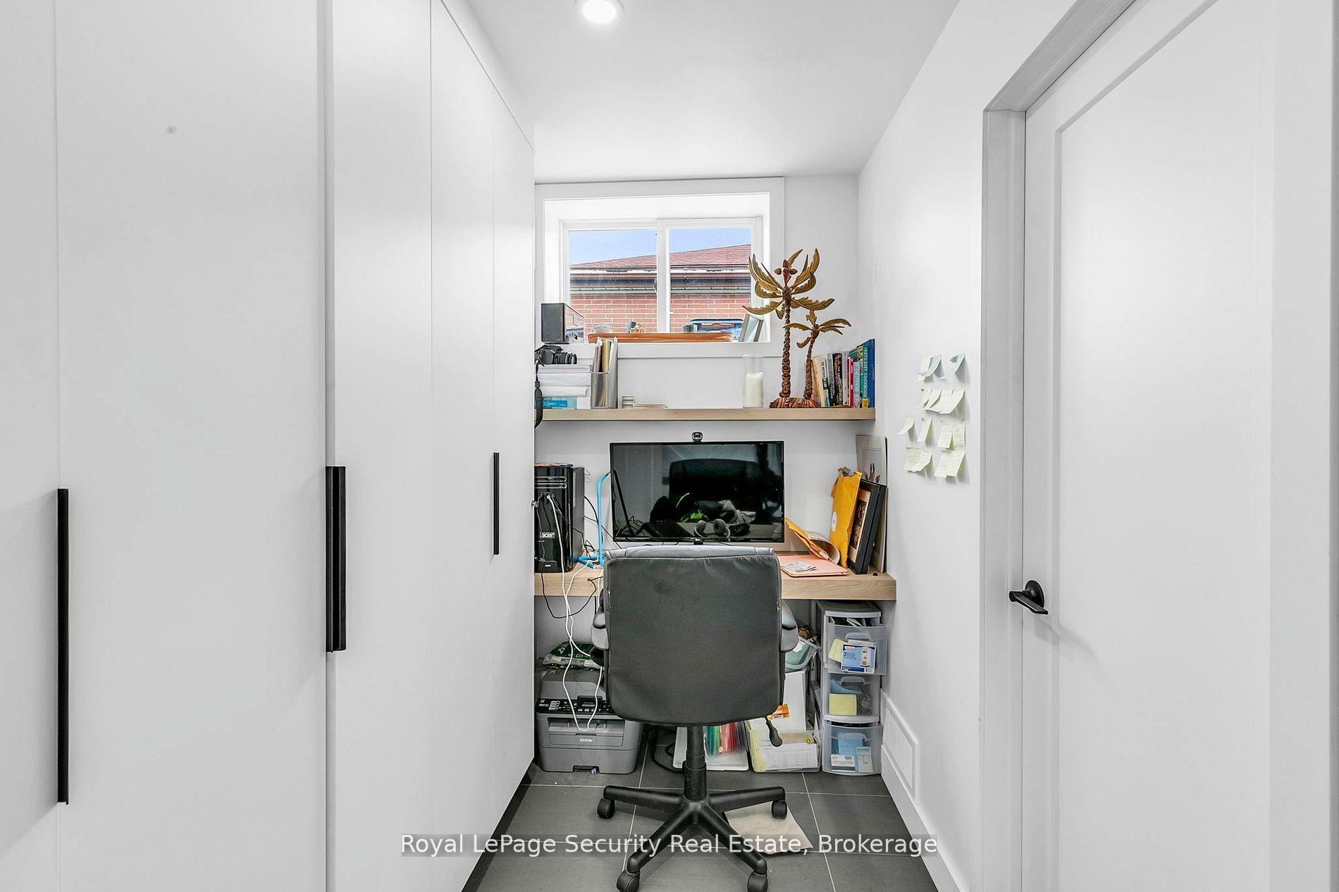Photo 27 of 251 Thistle Down Boulevard, Etobicoke, Thistletown-Beaumonde Heights — HOMEH