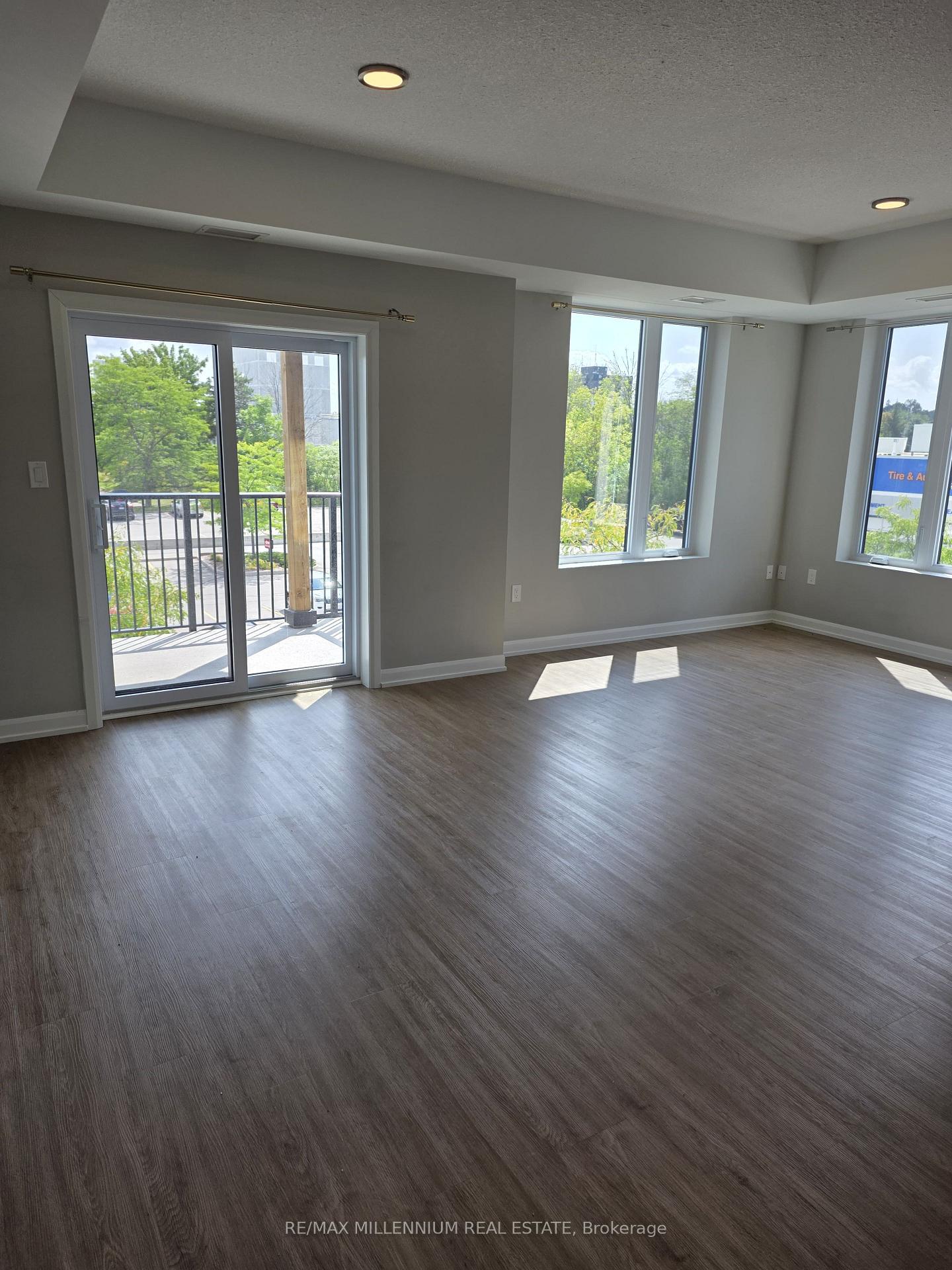 Photo 6 of Unit 121, 708 Woolwich Street, Guelph, Riverside Park — HOMEH