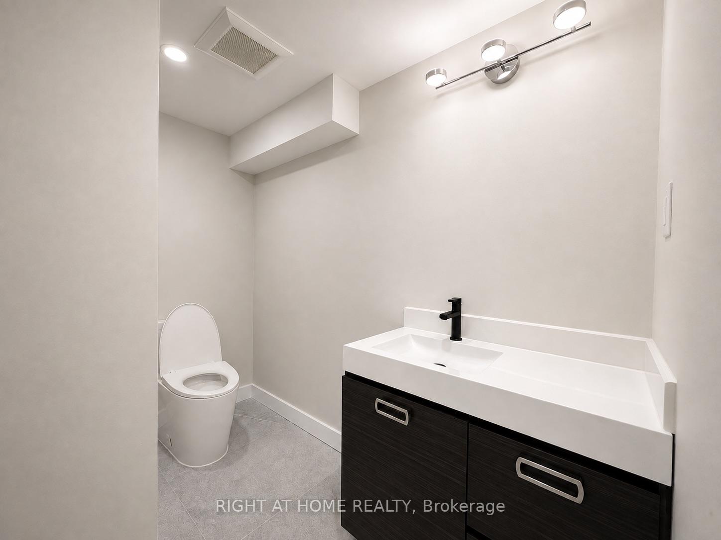 Photo 9 of 78 Julia Street, Markham, Thornhill — HOMEH