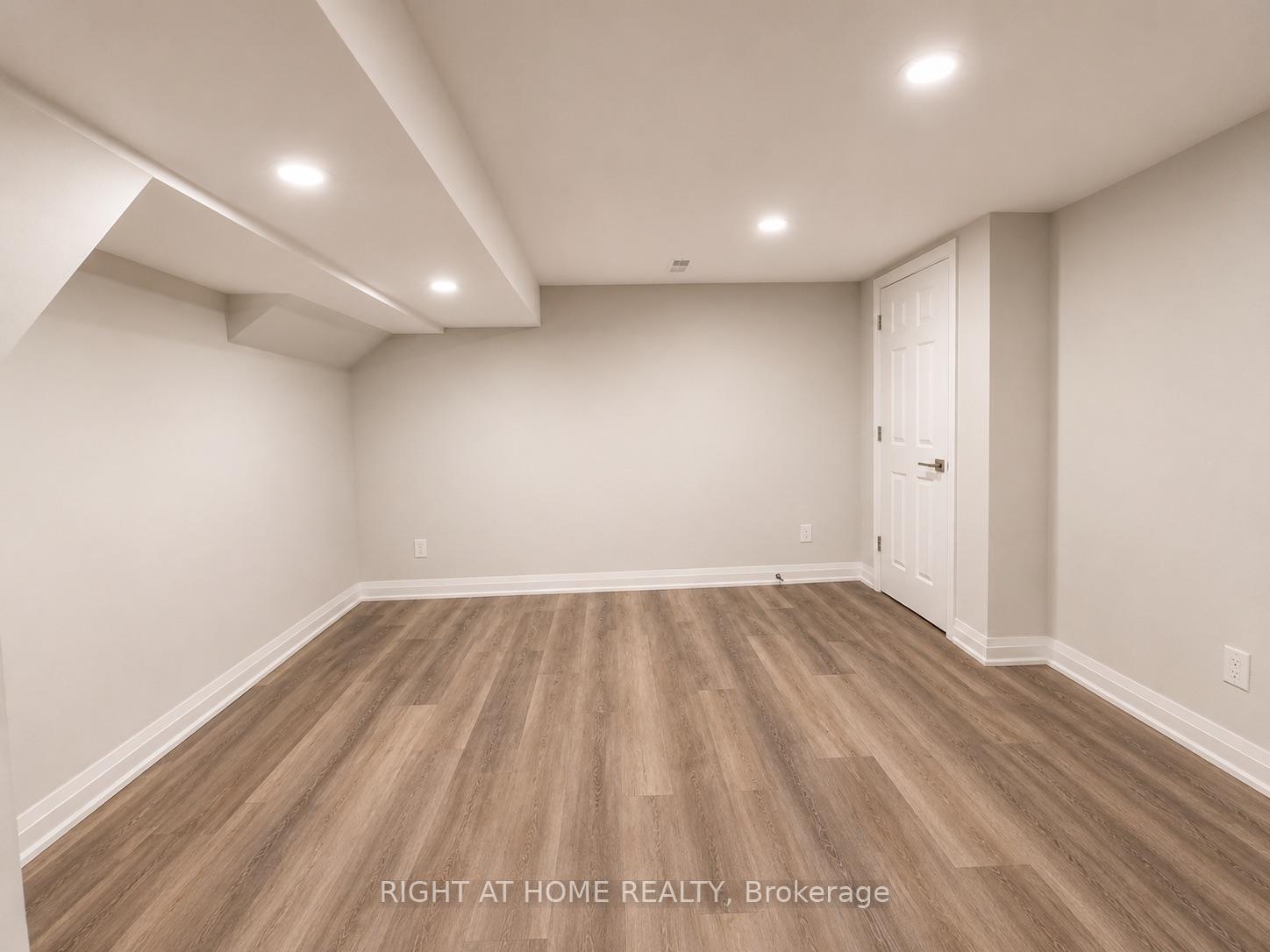 Photo 19 of 78 Julia Street, Markham, Thornhill — HOMEH