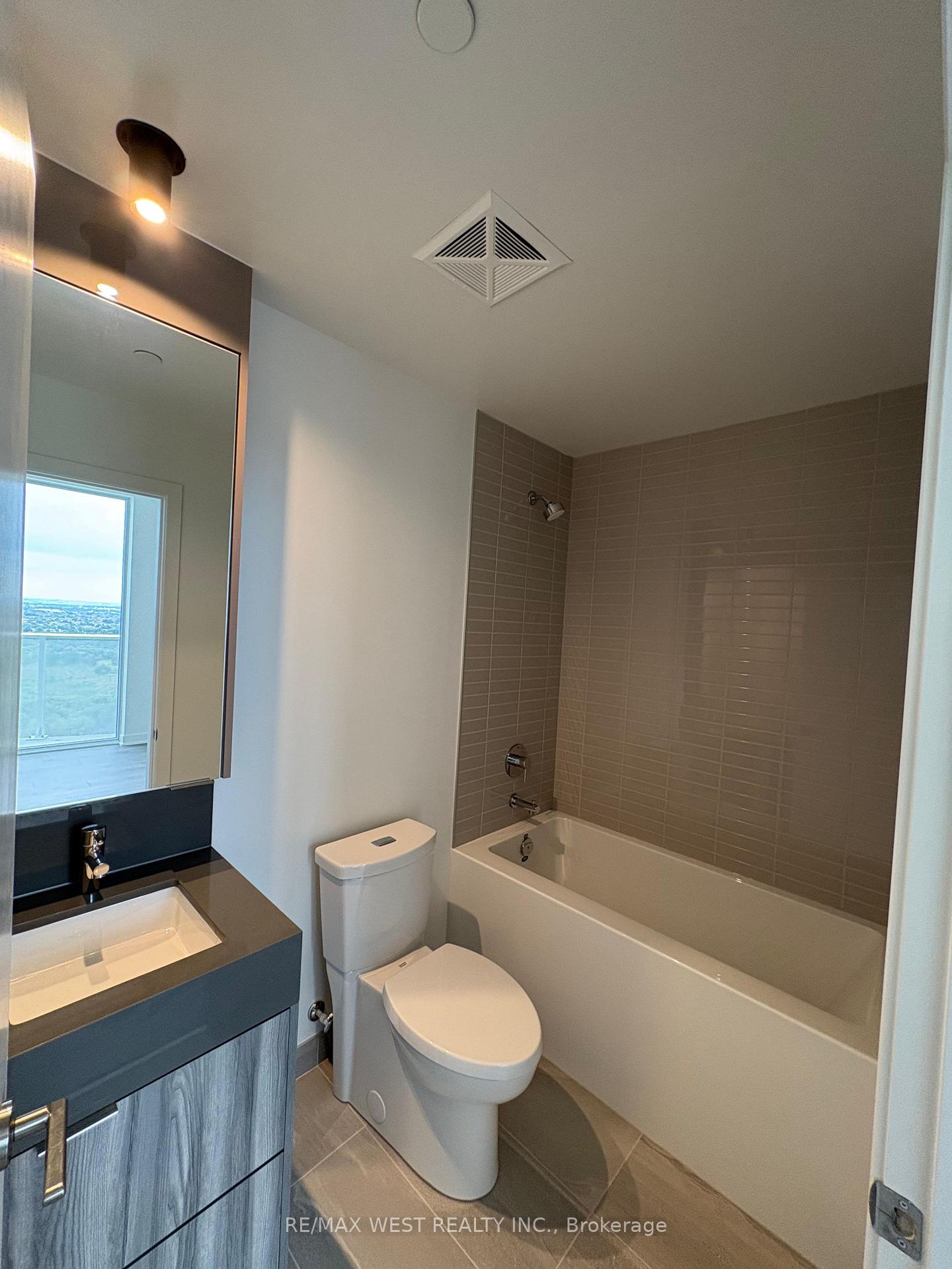 Photo 10 of Unit 2218, 6 Flavelle Trail, Vaughan, Steeles West Industrial — HOMEH