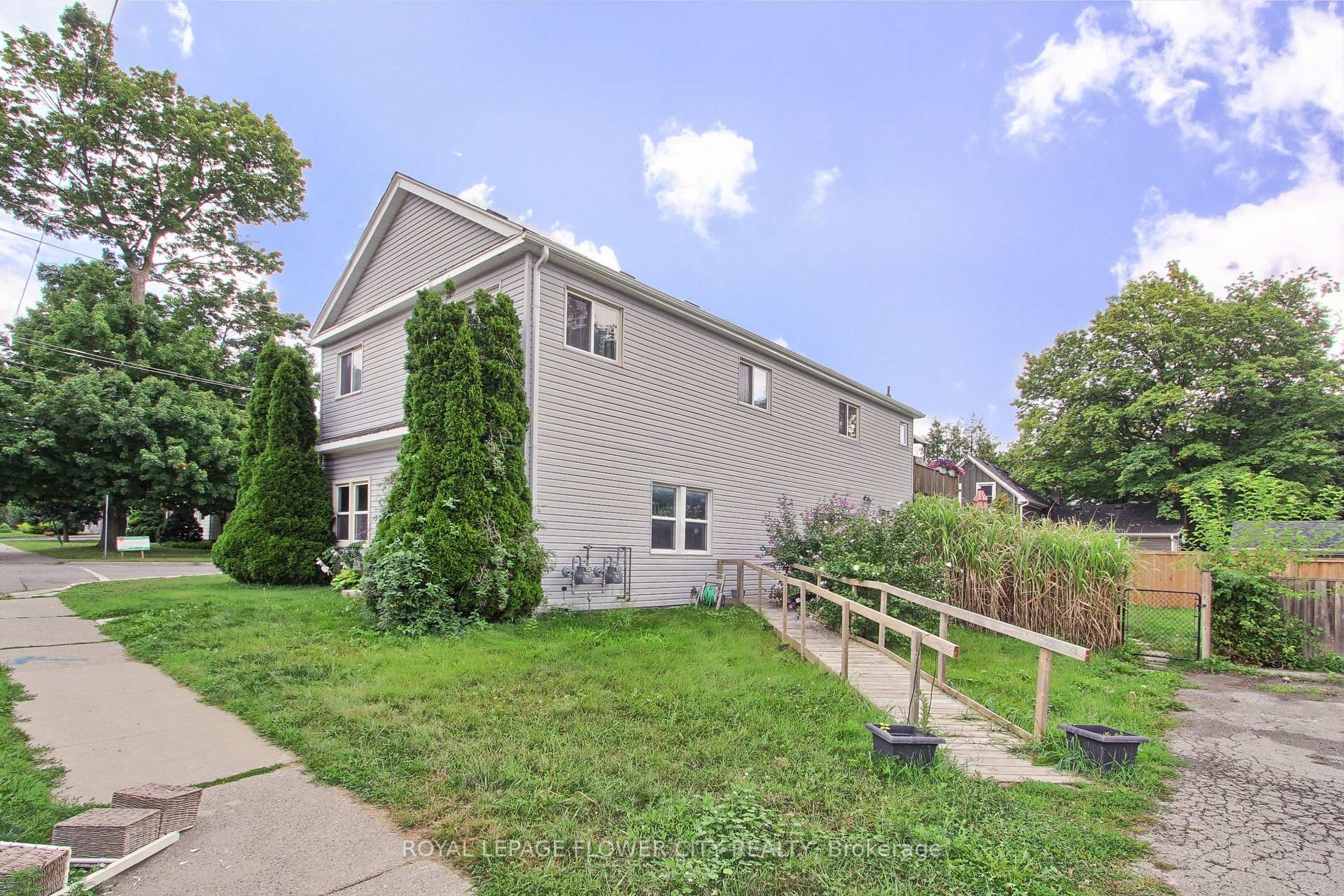 Photo 3 of Unit Main Floor, 24 John Street, Halton Hills, Georgetown — HOMEH