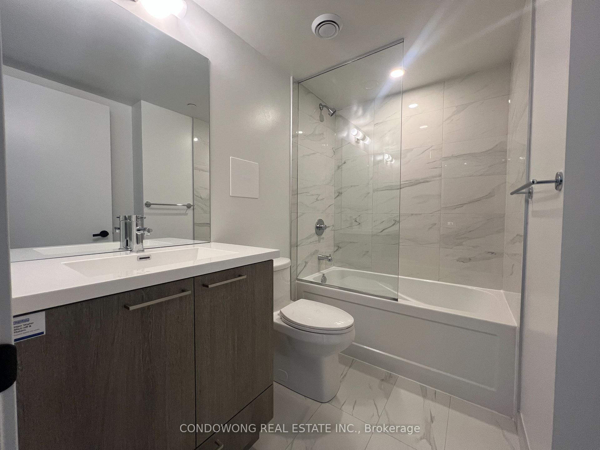 Photo 5 of Unit 4001, 195 Commerce Street, Vaughan, Concord — HOMEH