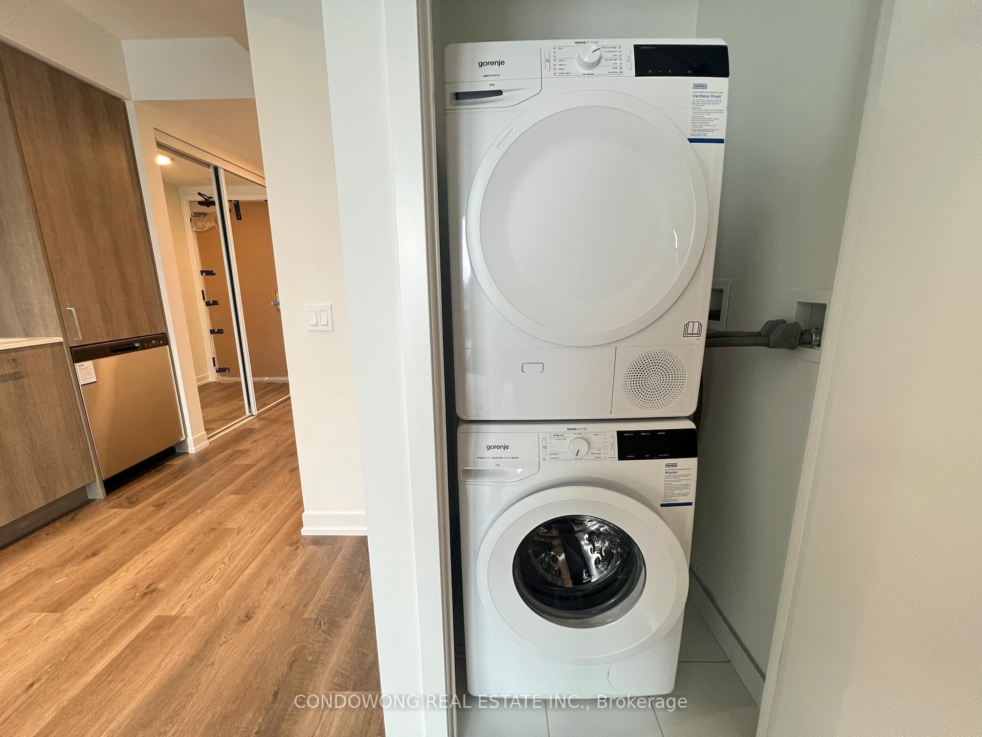Photo 6 of Unit 4001, 195 Commerce Street, Vaughan, Concord — HOMEH