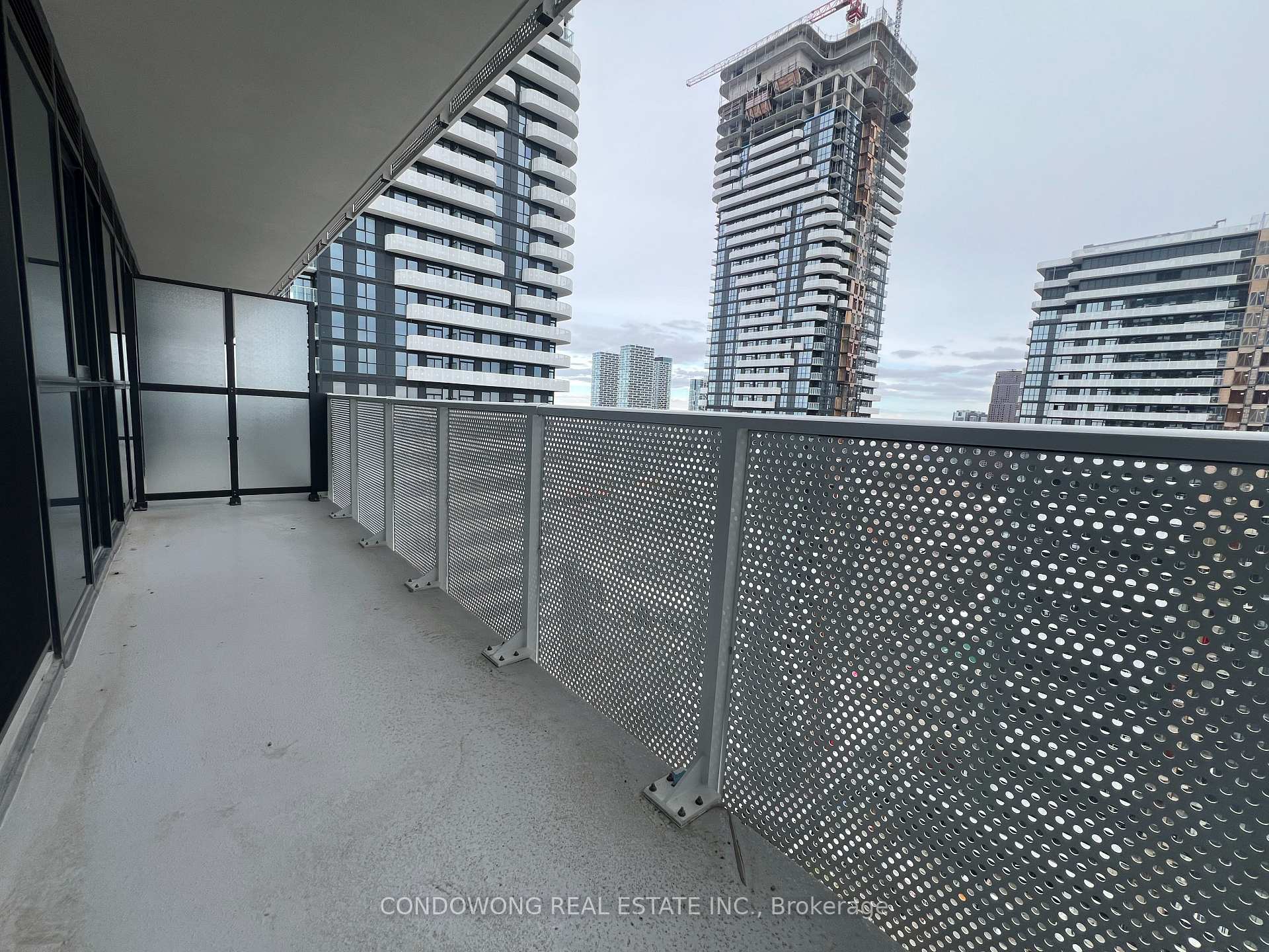 Photo 7 of Unit 4001, 195 Commerce Street, Vaughan, Concord — HOMEH