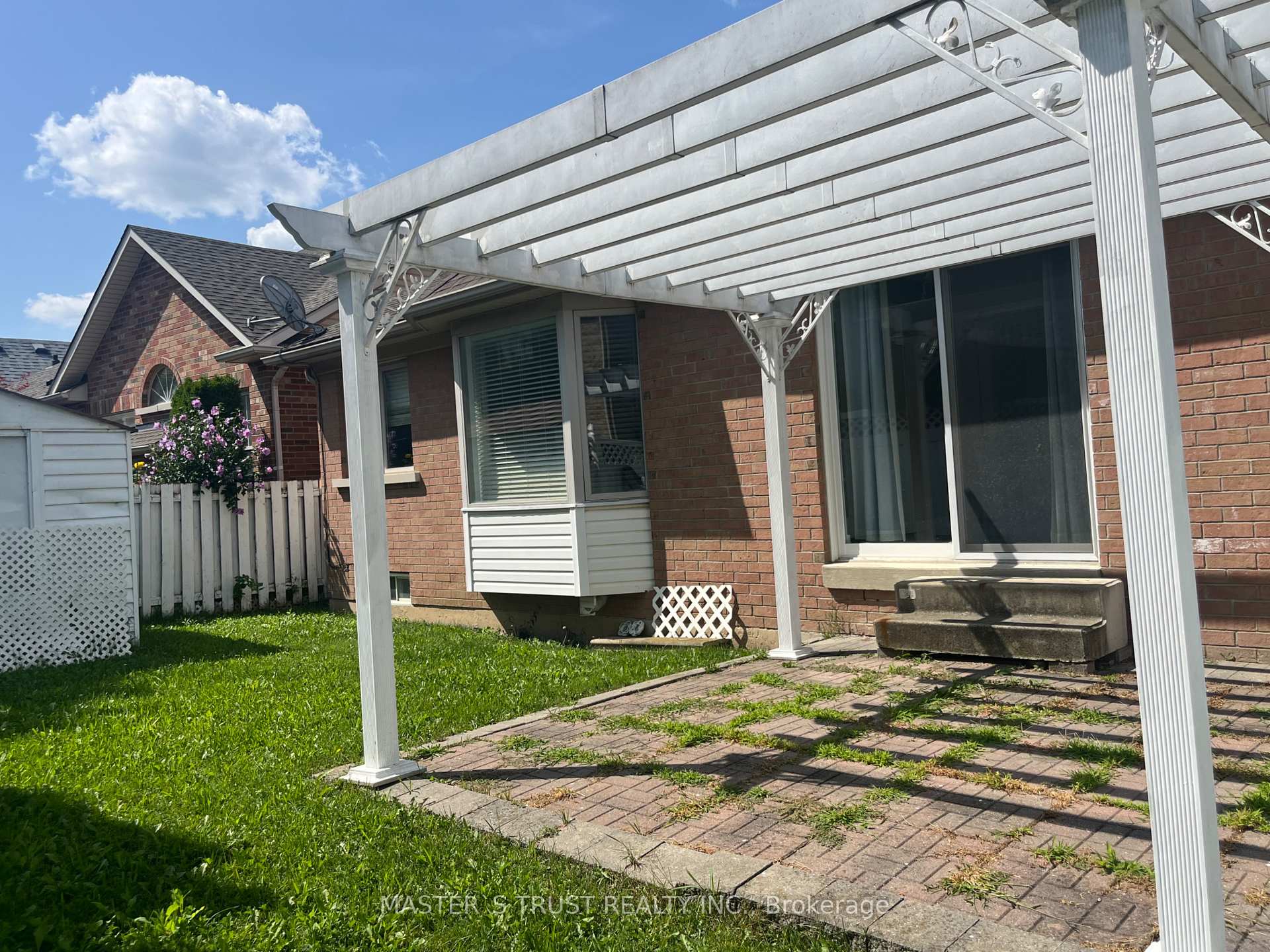 Photo 17 of 25 Stevens Drive, Niagara-on-the-Lake, Glendale — HOMEH