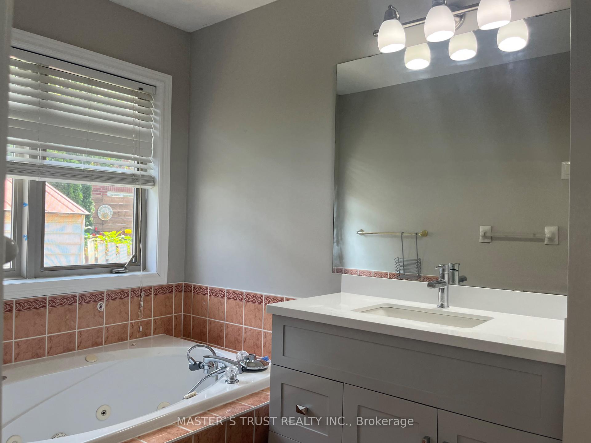 Photo 23 of 25 Stevens Drive, Niagara-on-the-Lake, Glendale — HOMEH