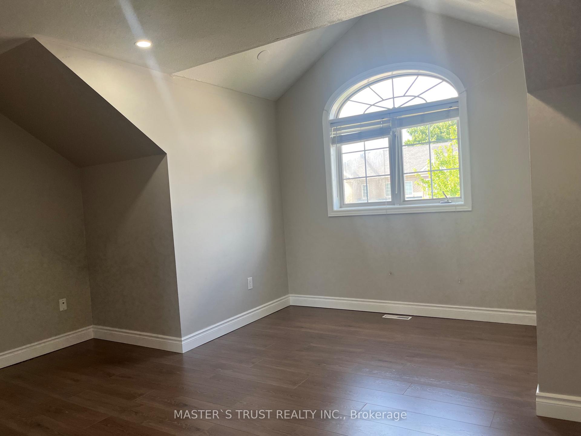 Photo 28 of 25 Stevens Drive, Niagara-on-the-Lake, Glendale — HOMEH