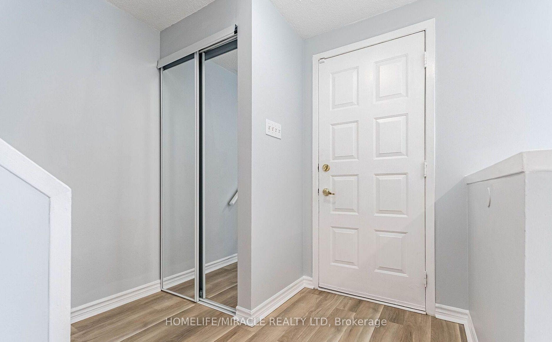 Photo 11 of Unit 8, 20 Mayfield Avenue, Waterloo, Lincoln Heights — HOMEH