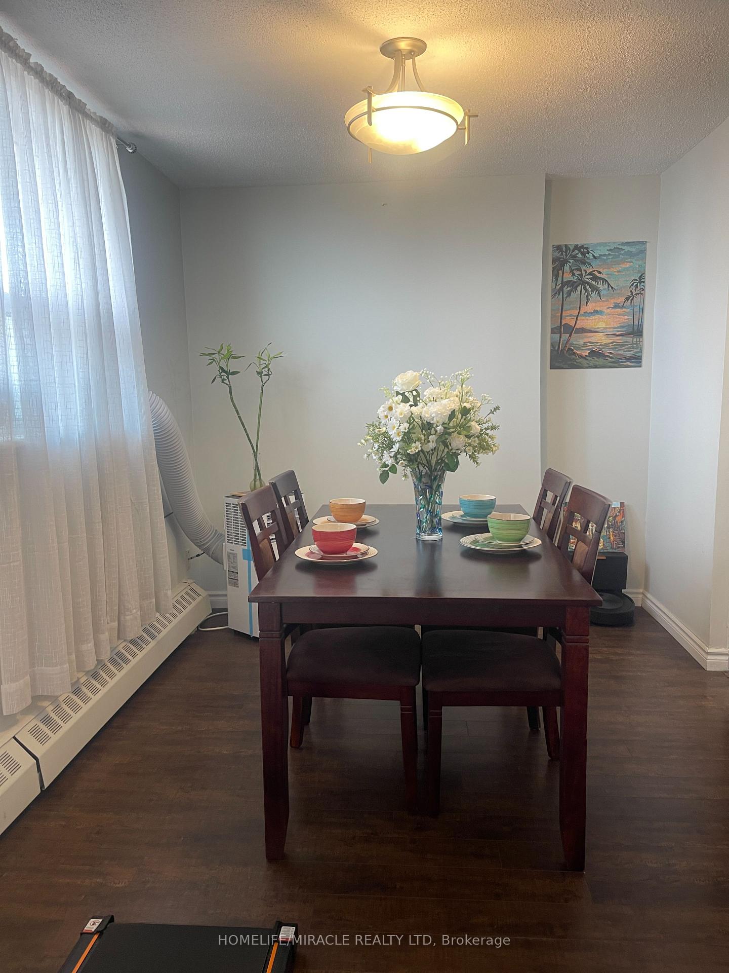 Photo 3 of Unit 810, 3555 Derry Road E, Mississauga, Malton — HOMEH