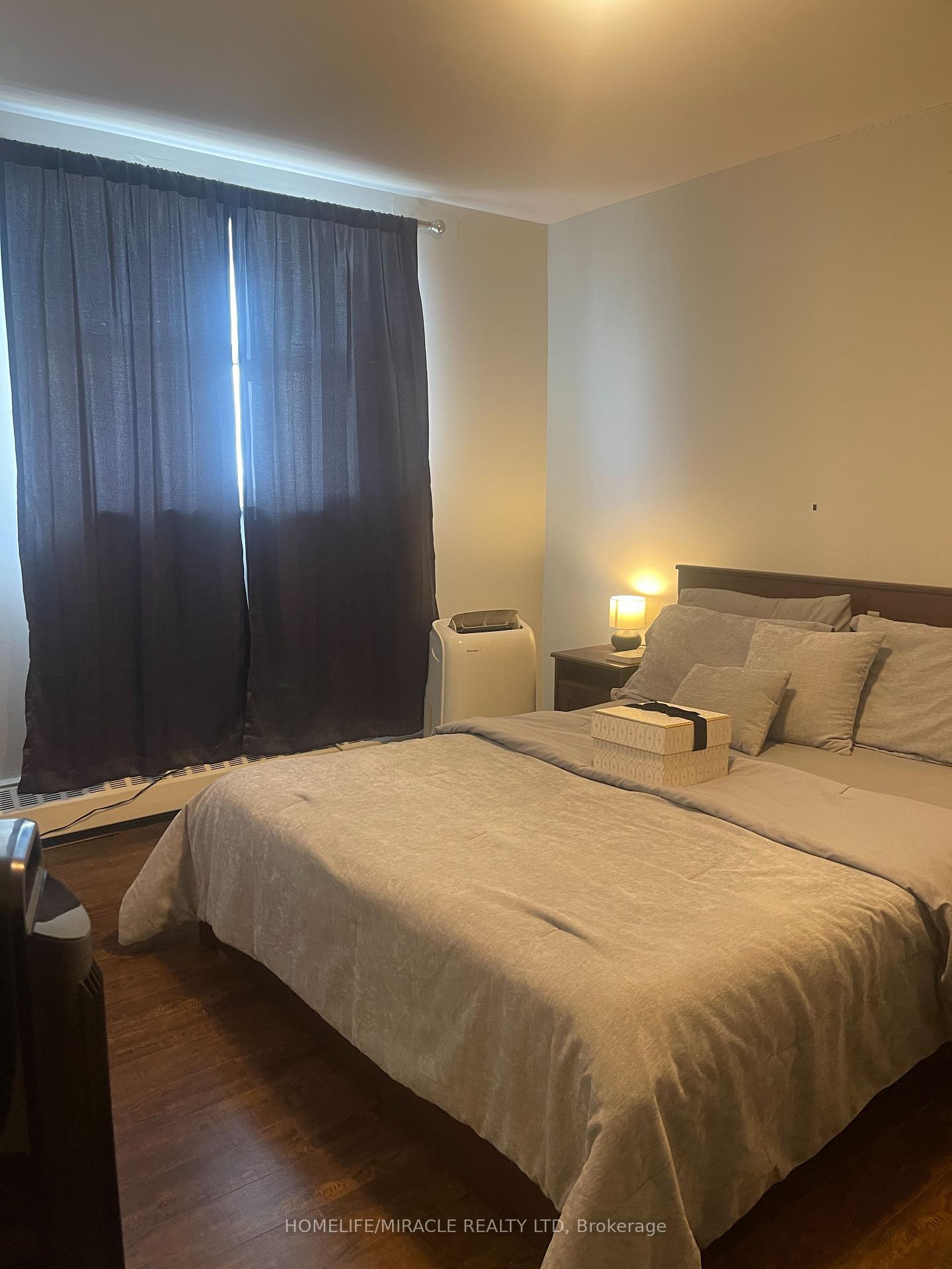 Photo 7 of Unit 810, 3555 Derry Road E, Mississauga, Malton — HOMEH