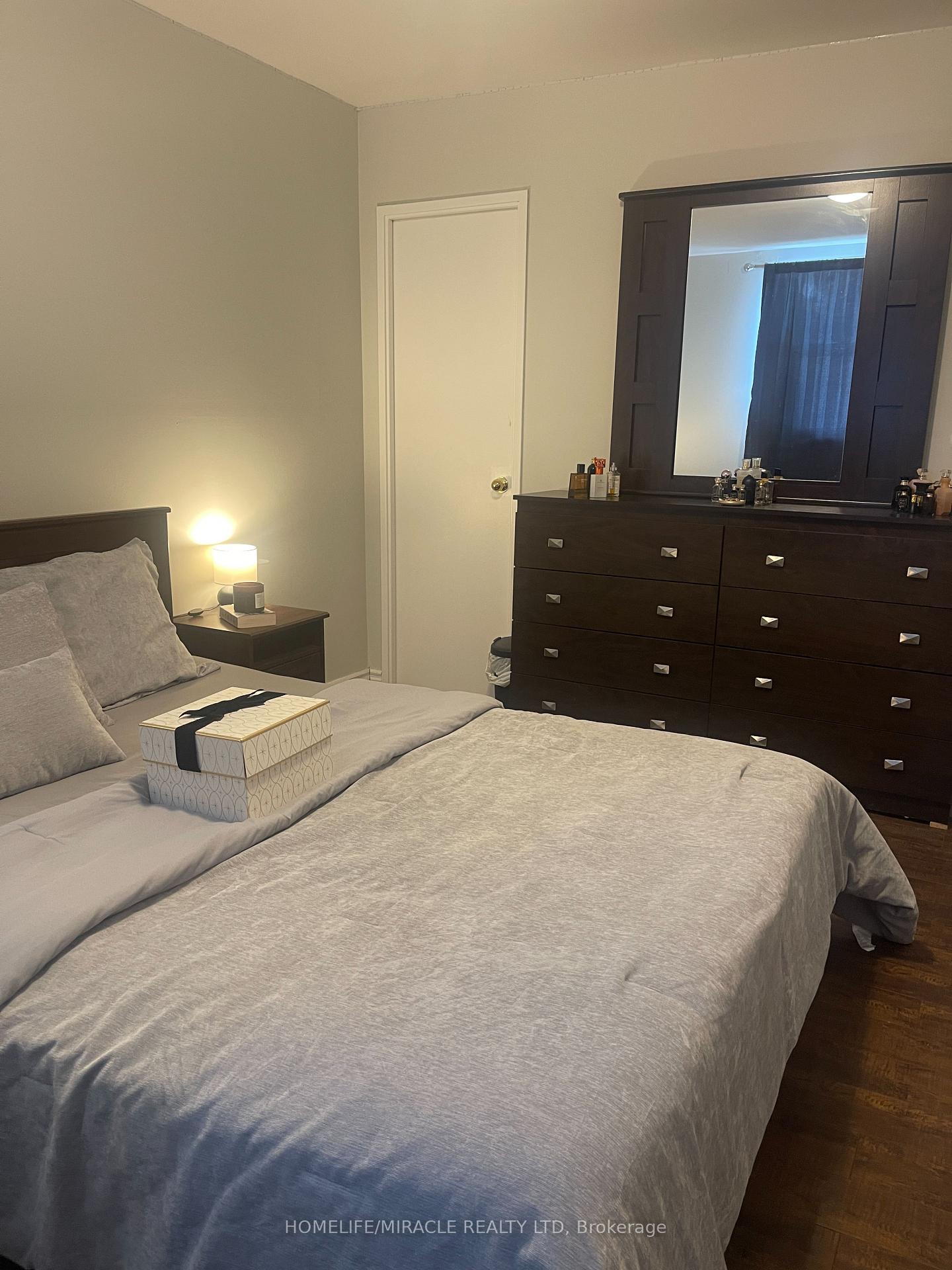 Photo 11 of Unit 810, 3555 Derry Road E, Mississauga, Malton — HOMEH