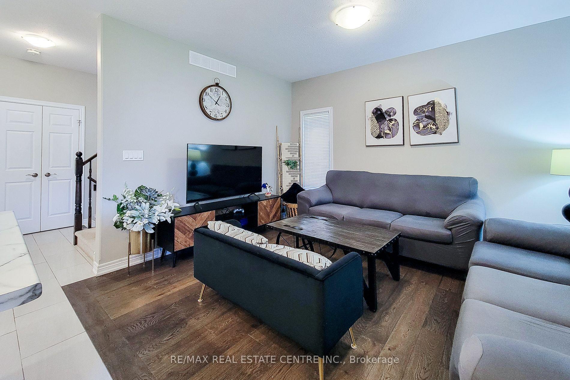 Photo 5 of 12 Bowman Crescent, Thorold, Hurricane/Merrittville — HOMEH