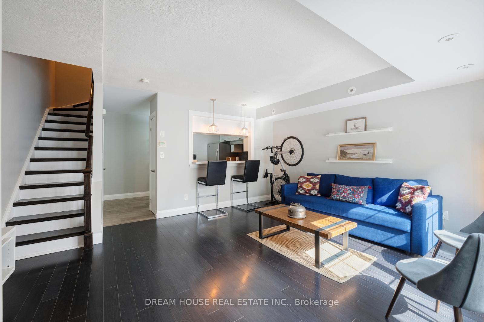 Photo 5 of Unit 1008, 5 Everson Drive, North York, Willowdale East — HOMEH