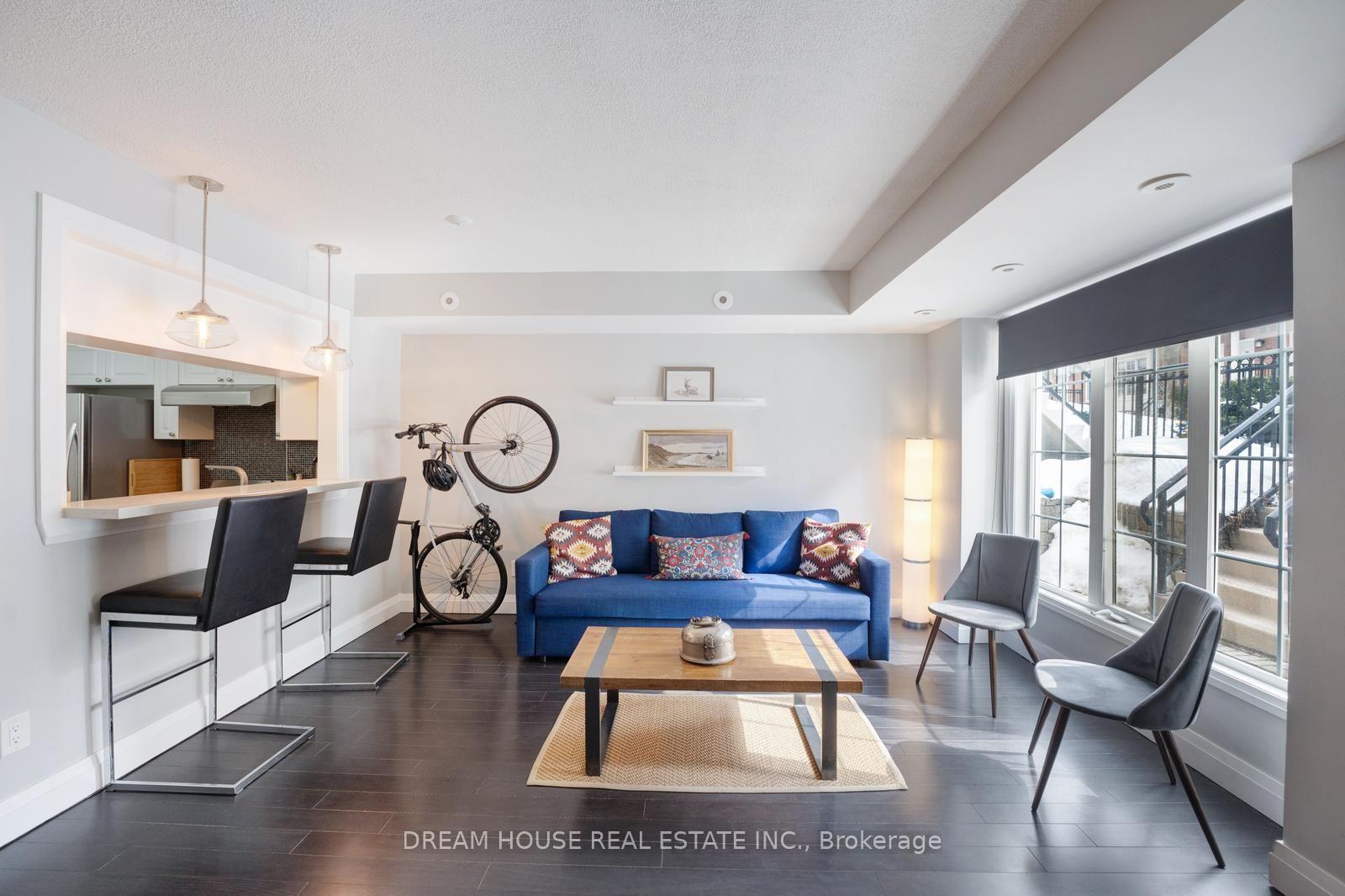 Photo 6 of Unit 1008, 5 Everson Drive, North York, Willowdale East — HOMEH