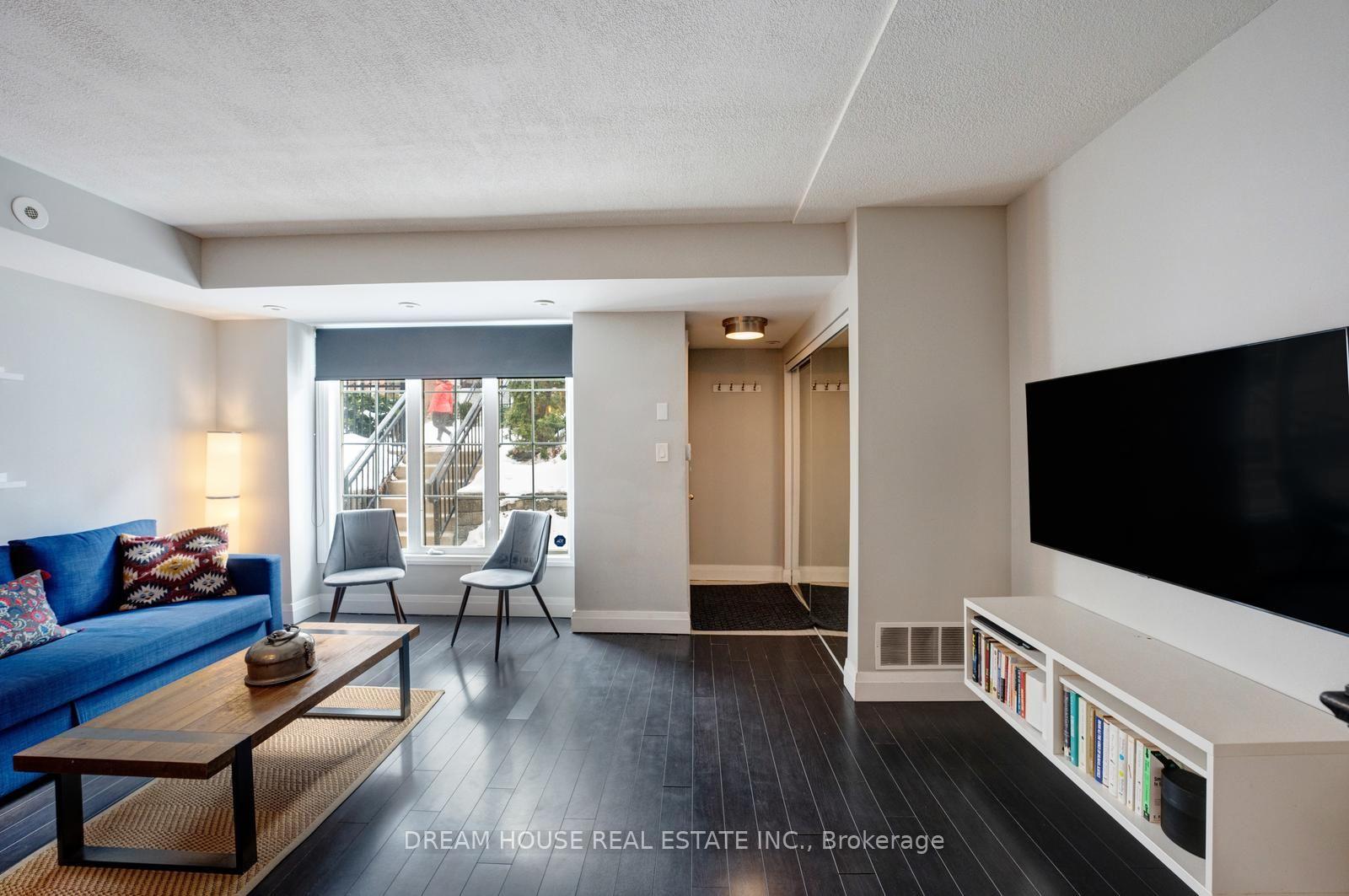 Photo 7 of Unit 1008, 5 Everson Drive, North York, Willowdale East — HOMEH