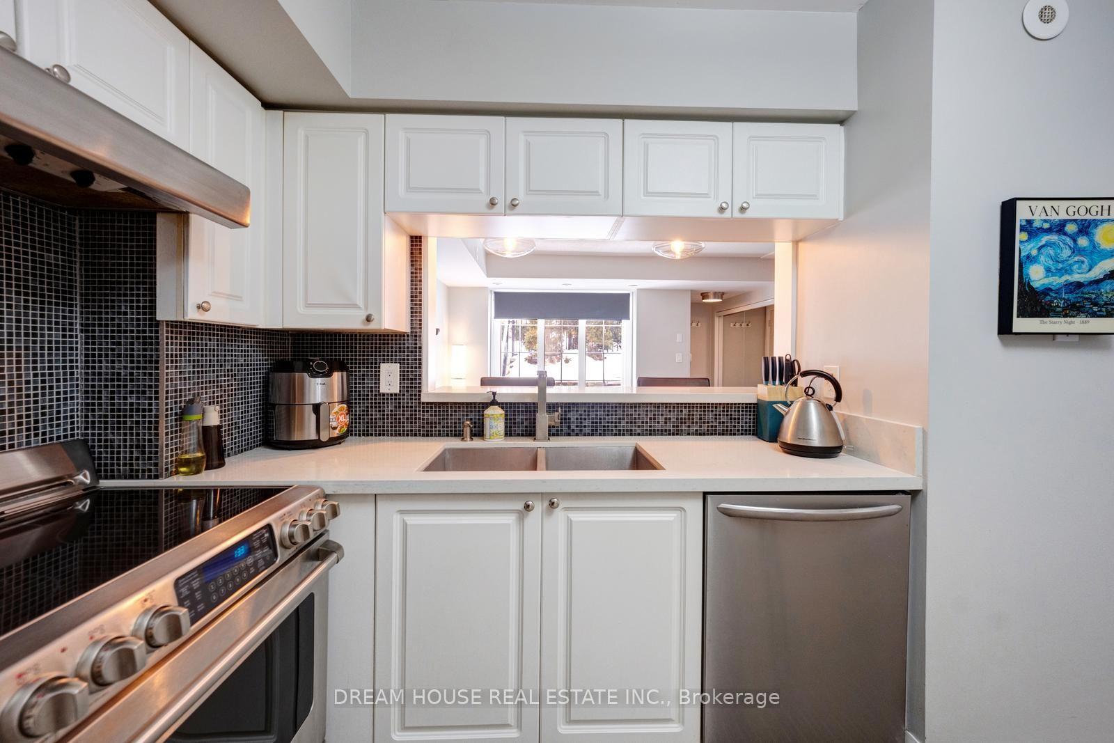 Photo 12 of Unit 1008, 5 Everson Drive, North York, Willowdale East — HOMEH
