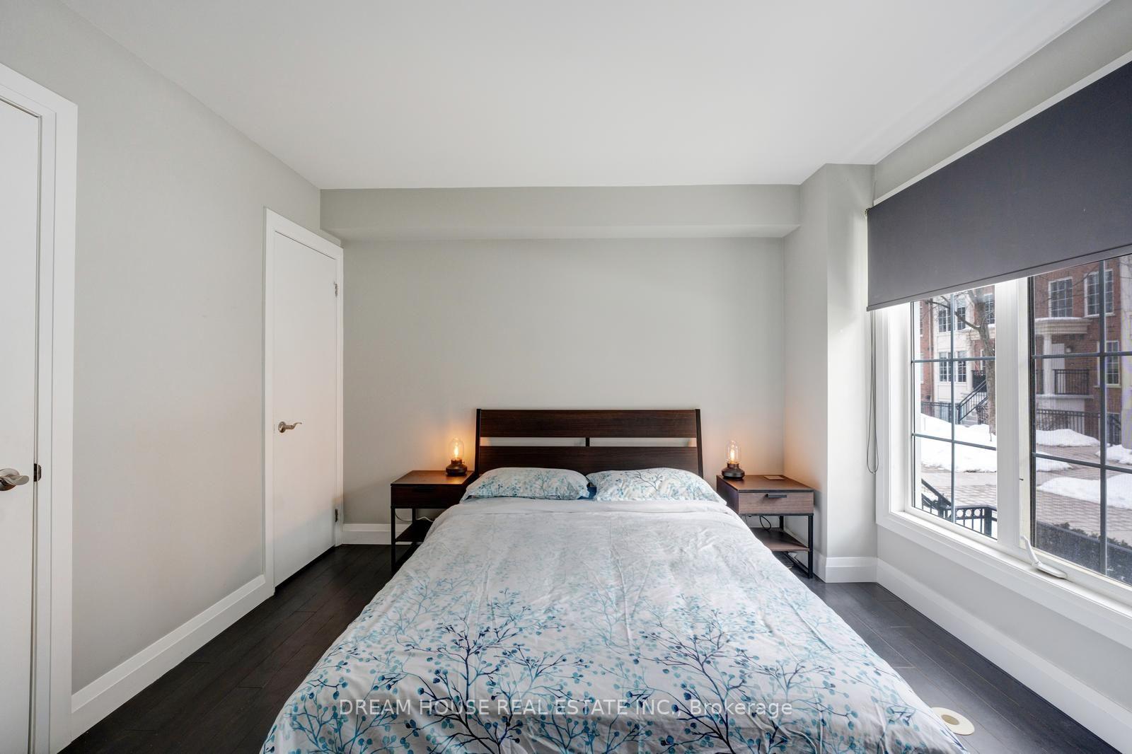 Photo 15 of Unit 1008, 5 Everson Drive, North York, Willowdale East — HOMEH